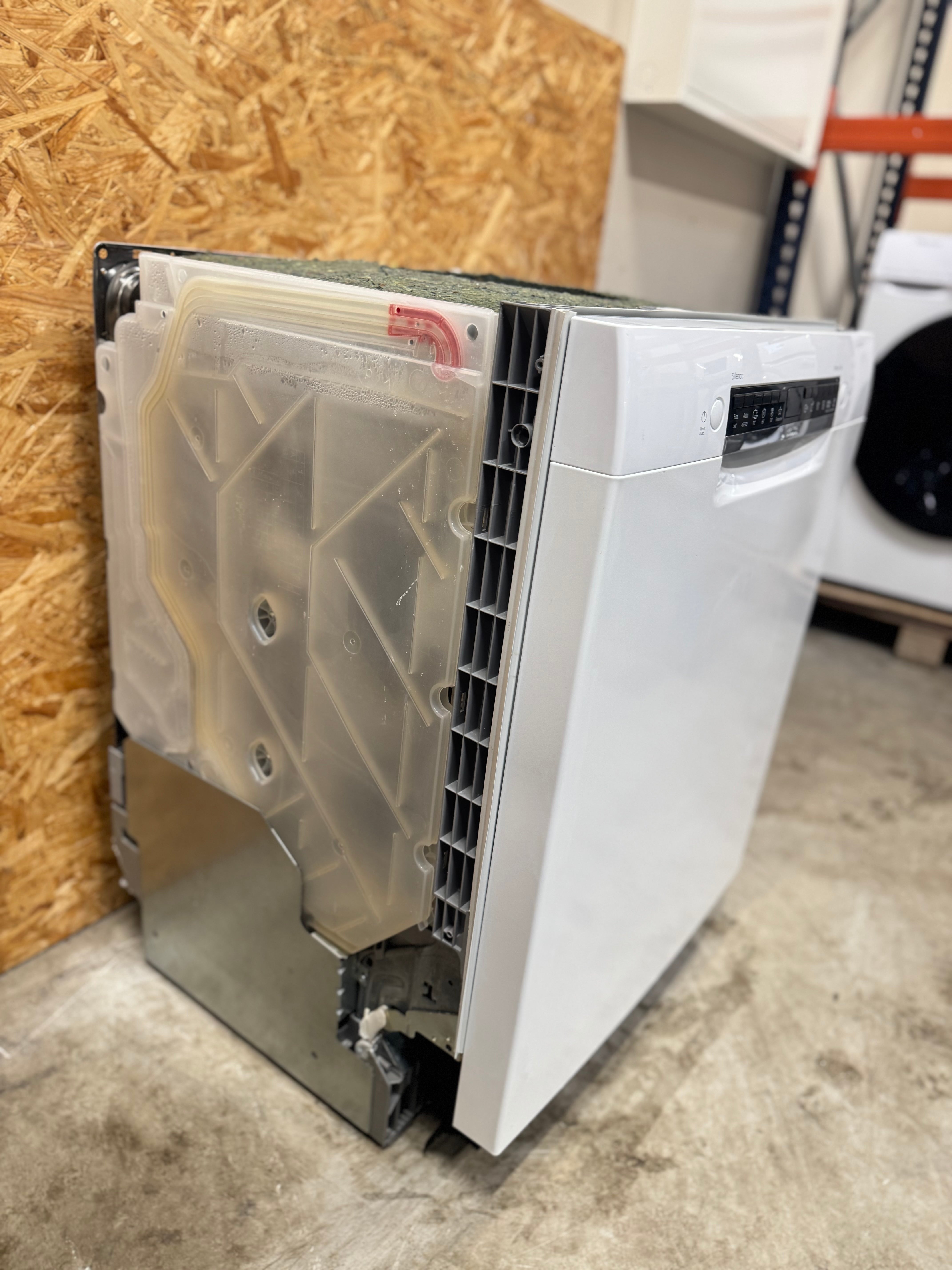 Bosch Series 4 opvaskemaskine SMU4HVW71S - D17943