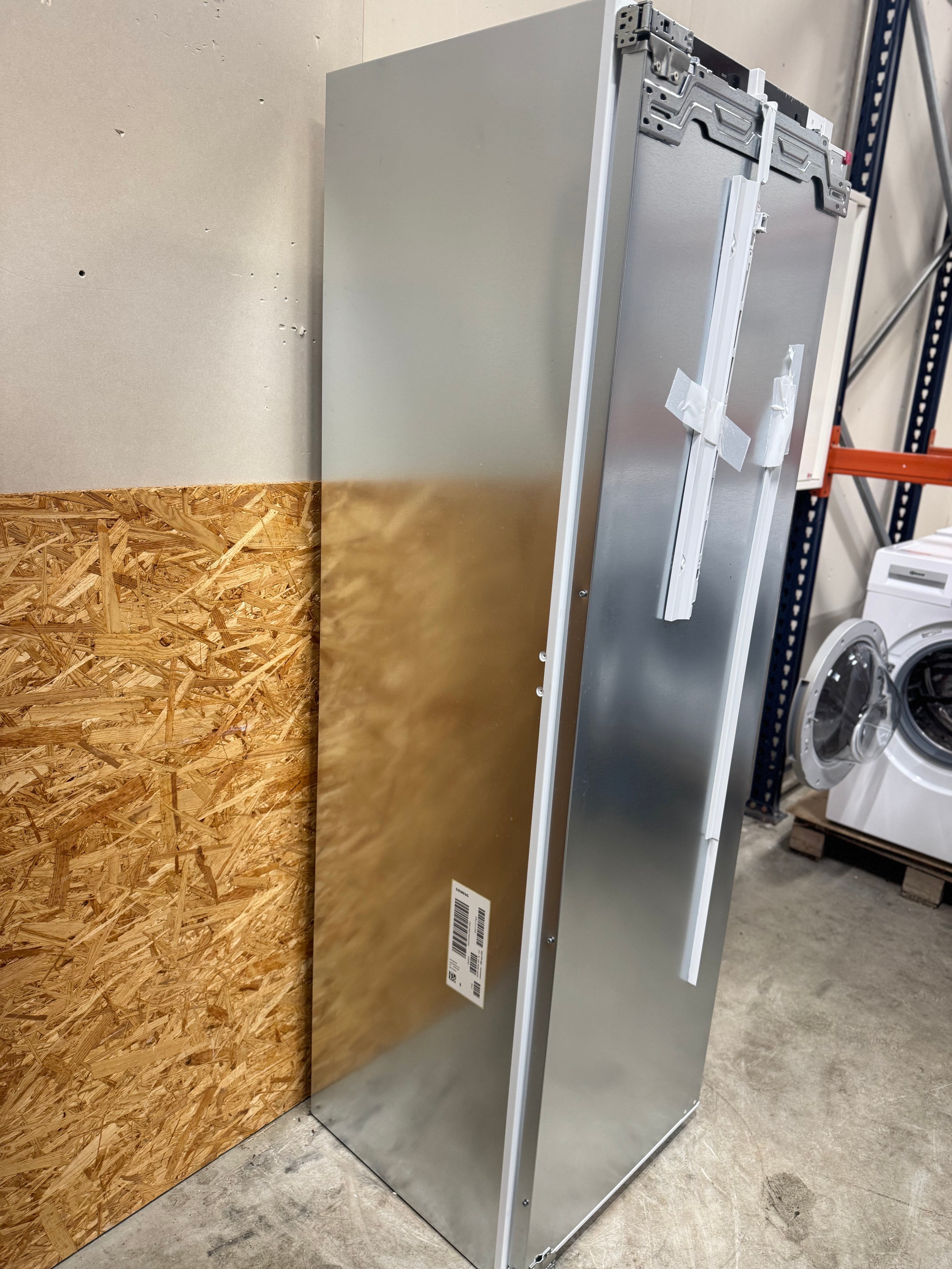 Siemens IQ500 integrerbar fryser GI81NECE0 - D16981