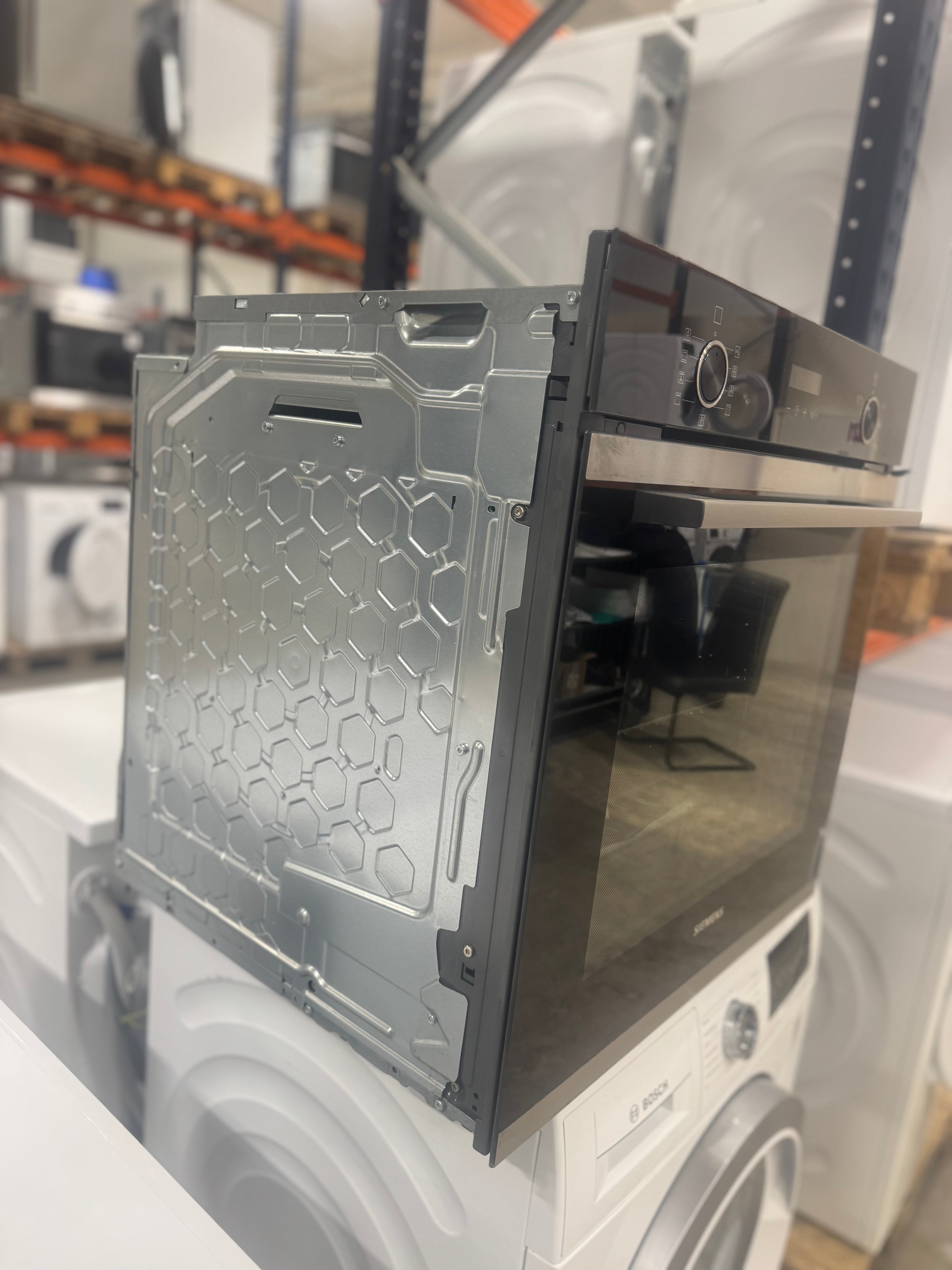 Siemens iQ300 indbygningsovn HB273ABS0S - D17776