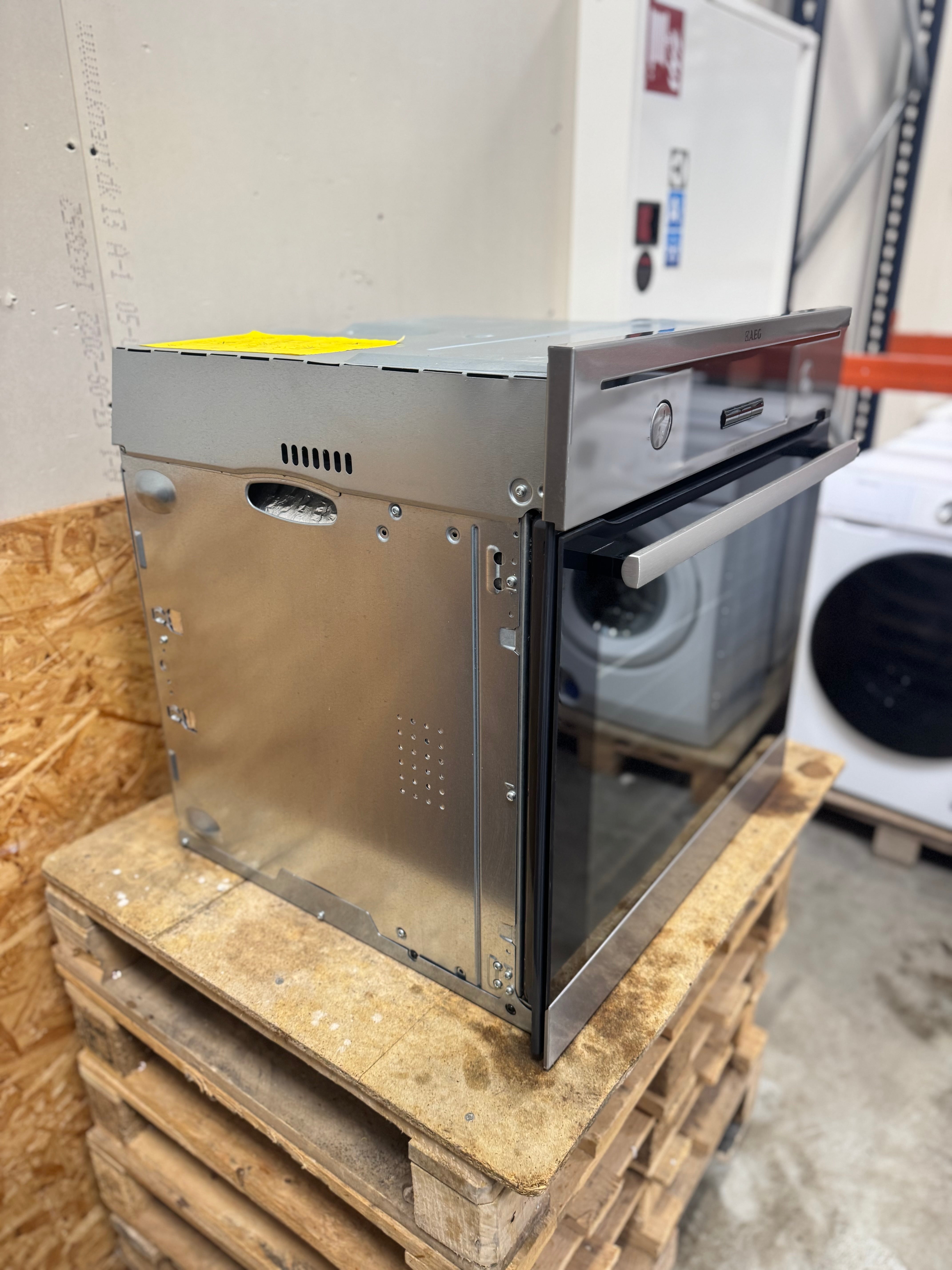 AEG indbygningsovn BE4314421M - D17355