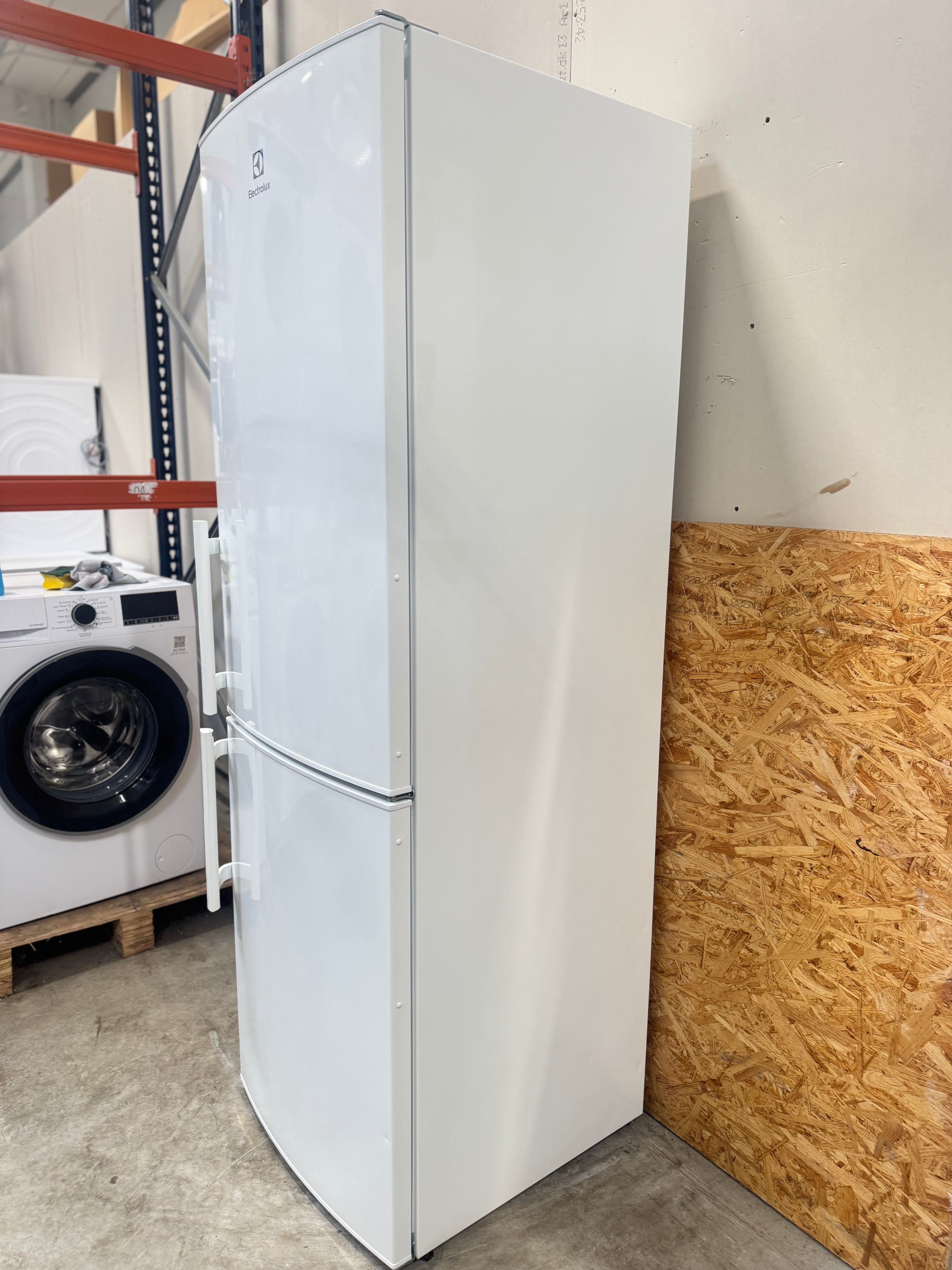 AEG køle/fryseskab S53420CNW2 - D18205