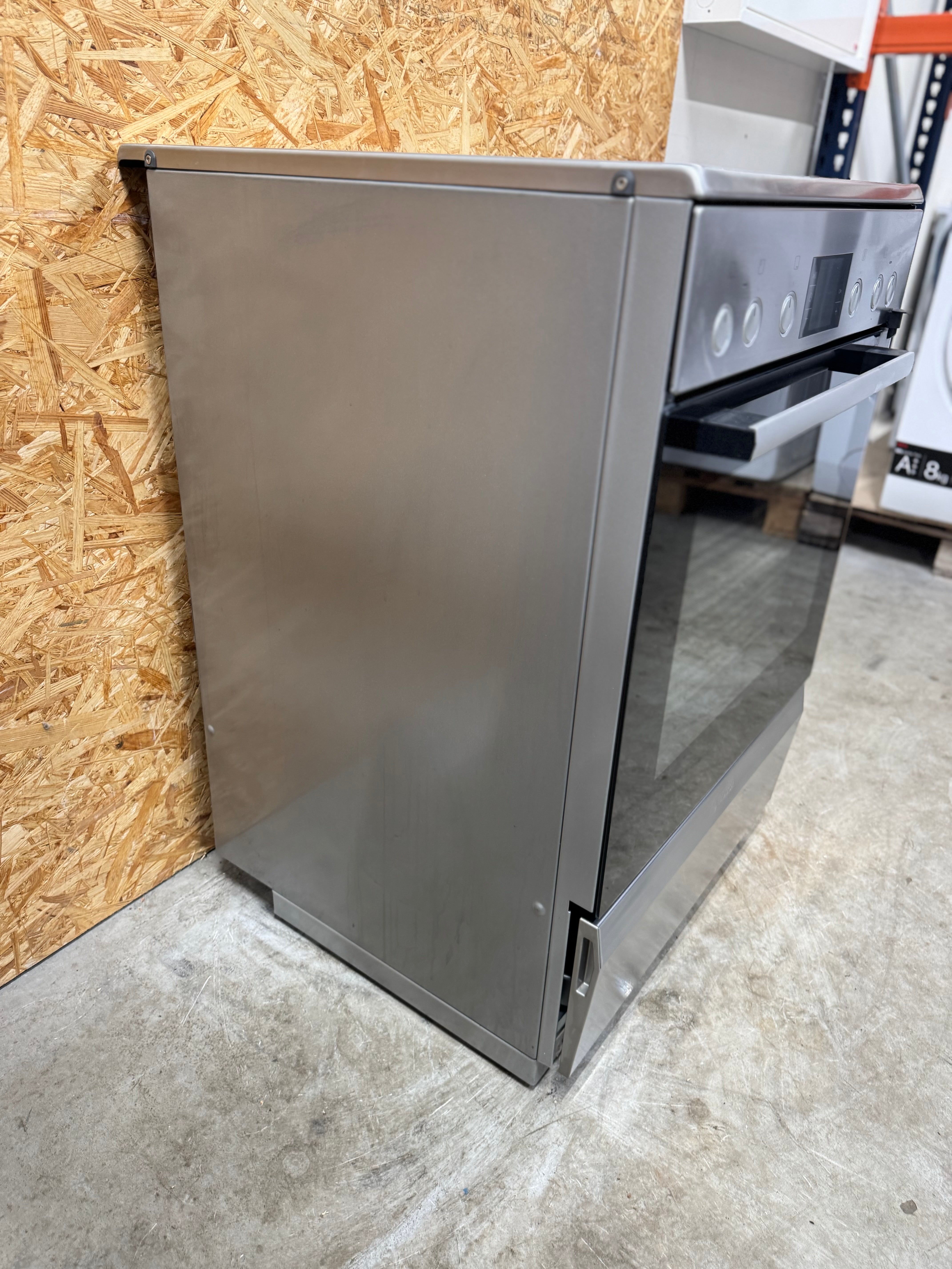 Bosch keramisk komfur HCA744251U - D15176