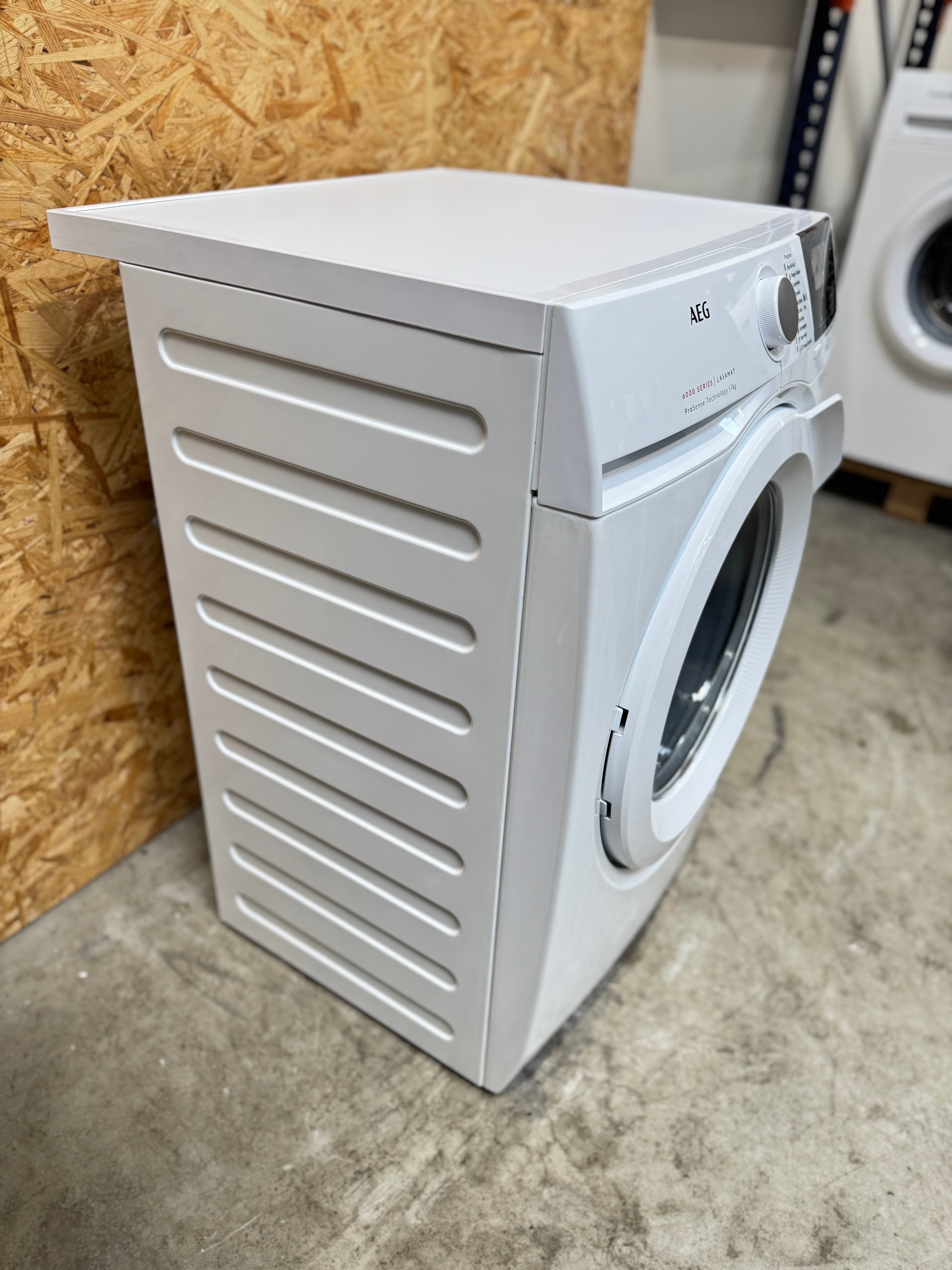 AEG vaskemaskine L6FBE740G - D12900