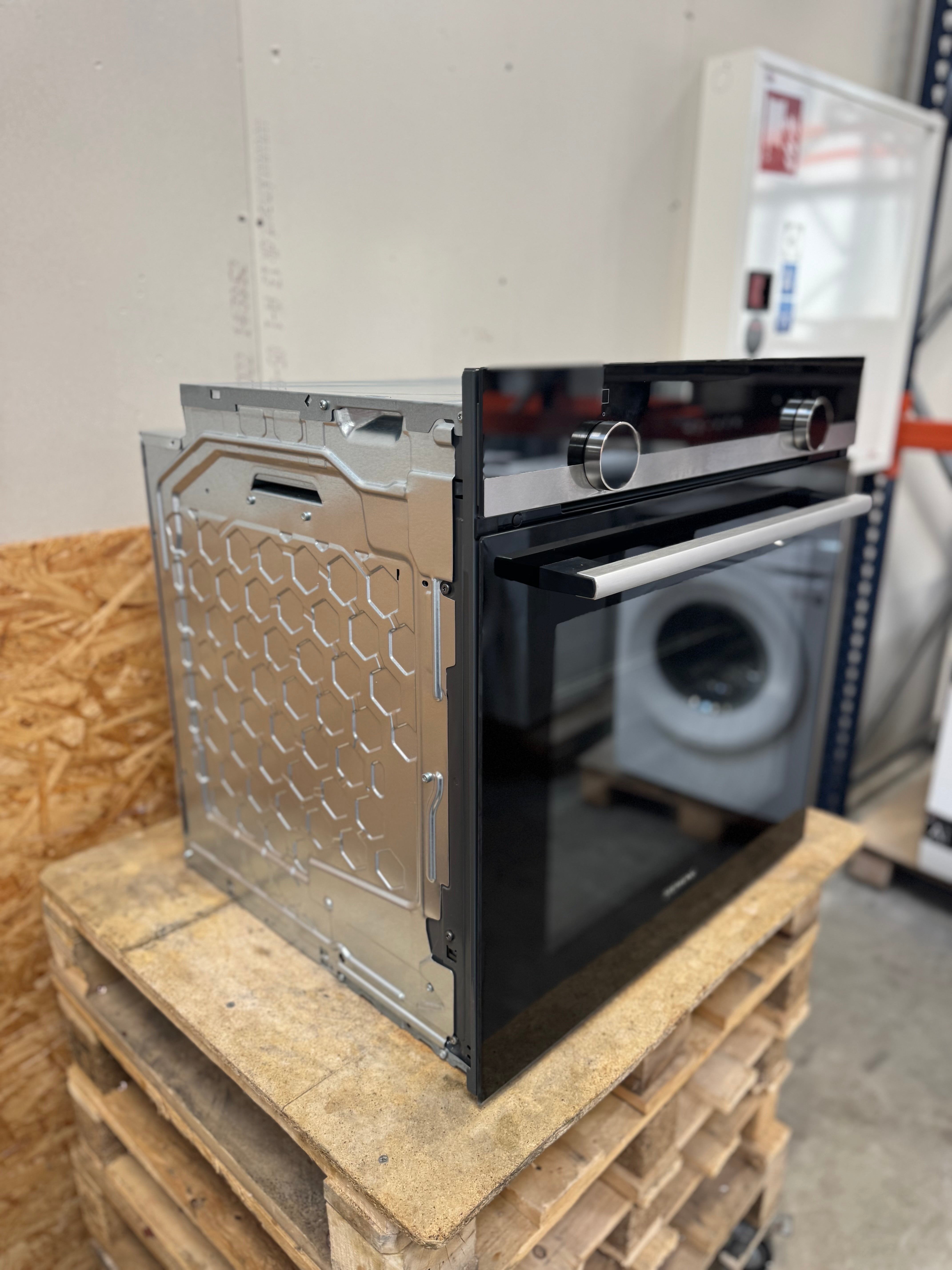 Siemens indbygningsovn HB578ACS0S - D19267