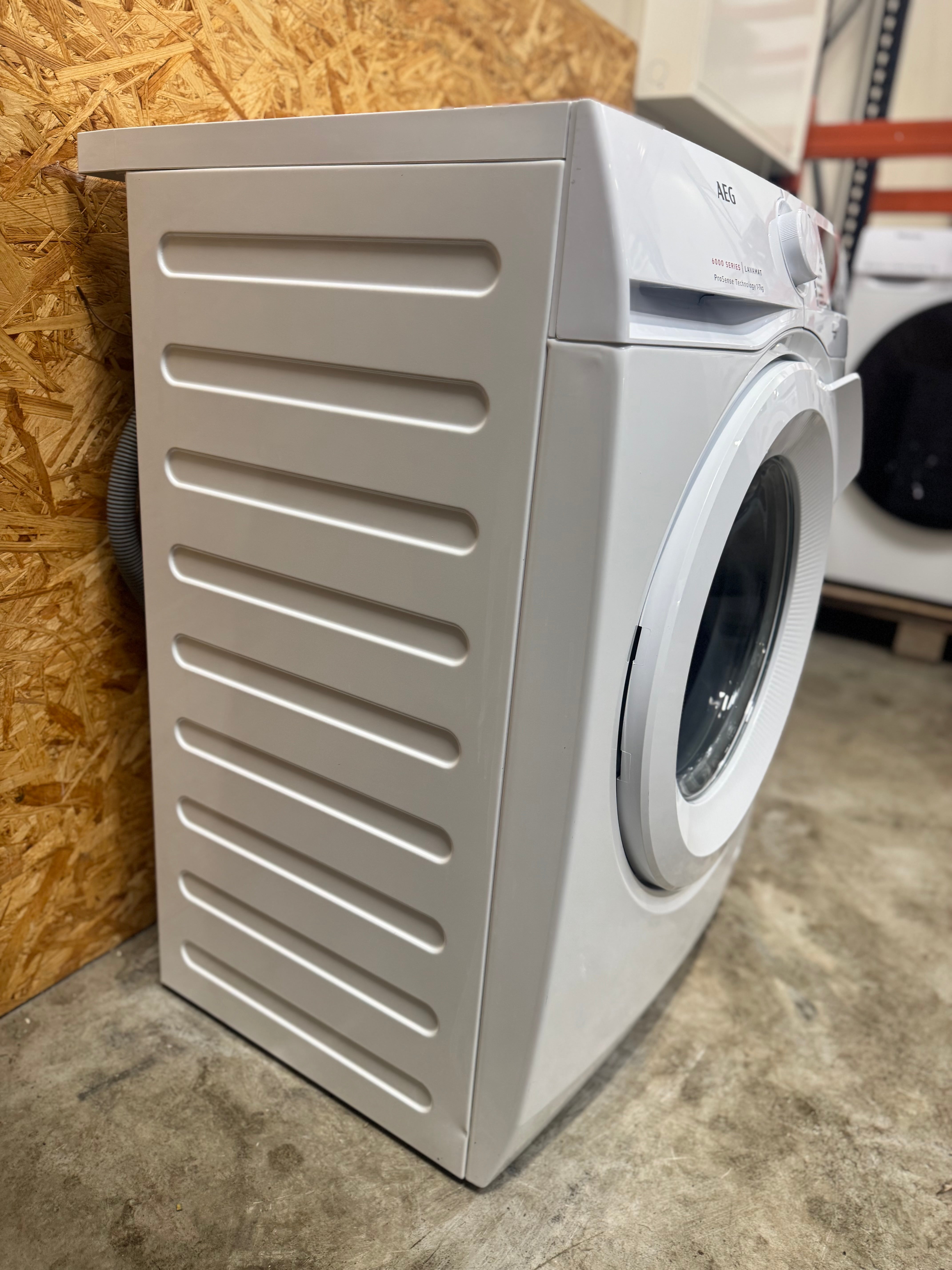 AEG vaskemaskine L6FBL742I - D17526