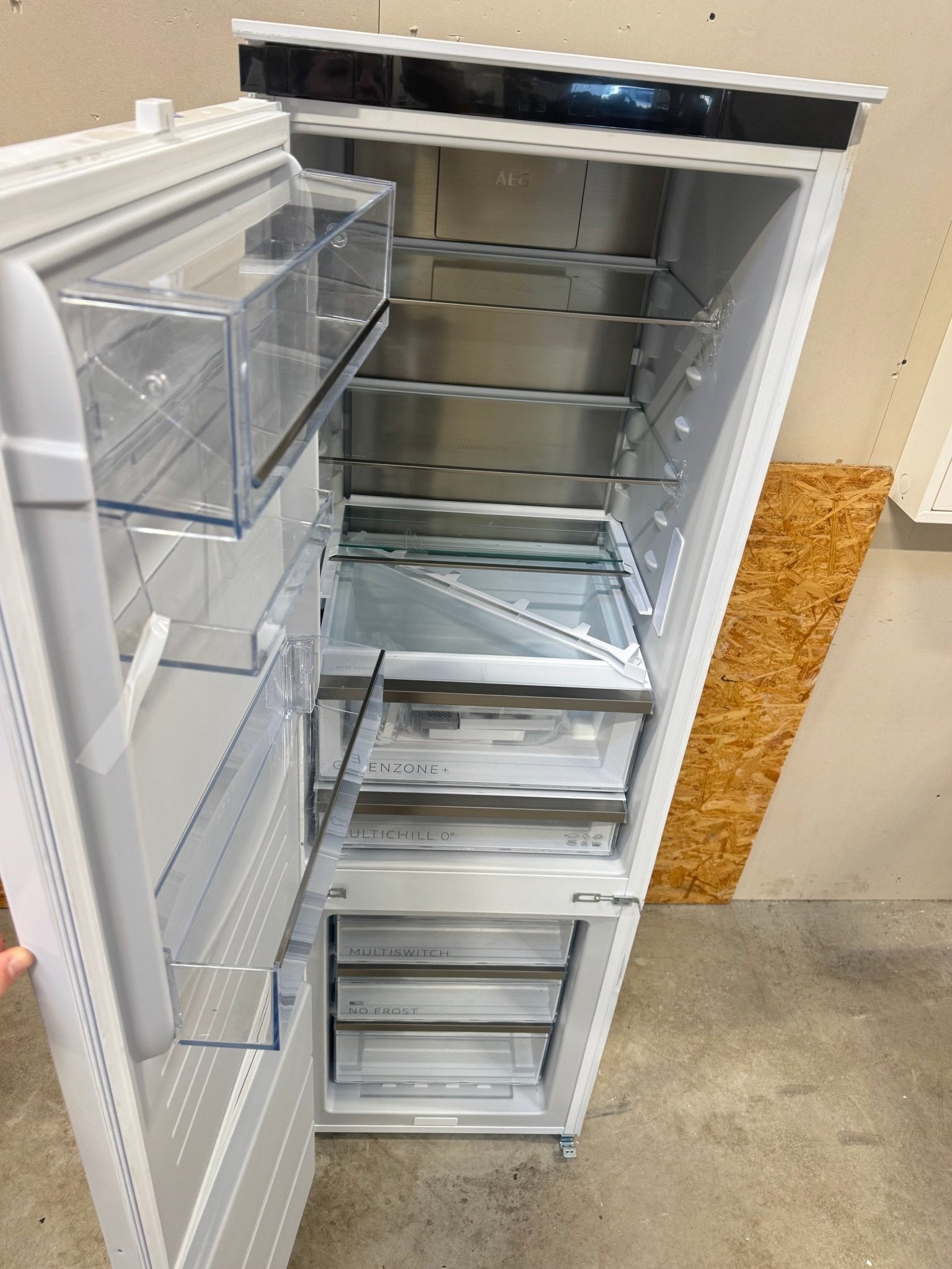 AEG integreret køle/fryseskab NSC9V181CS - D18767 - Recirk - D18767