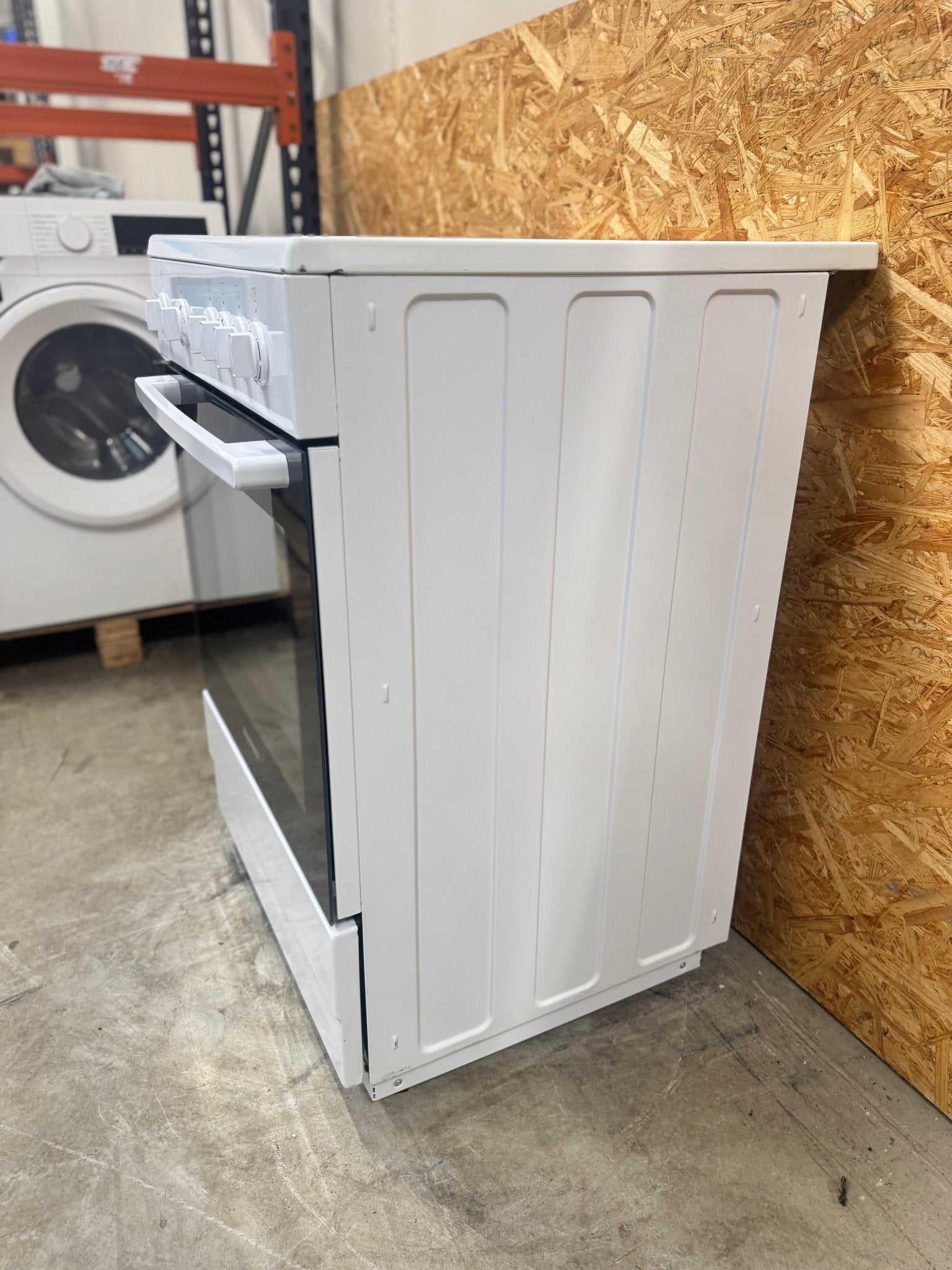 Blomberg keramisk komfur HKT8032 - D16265 - Recirk - D16265