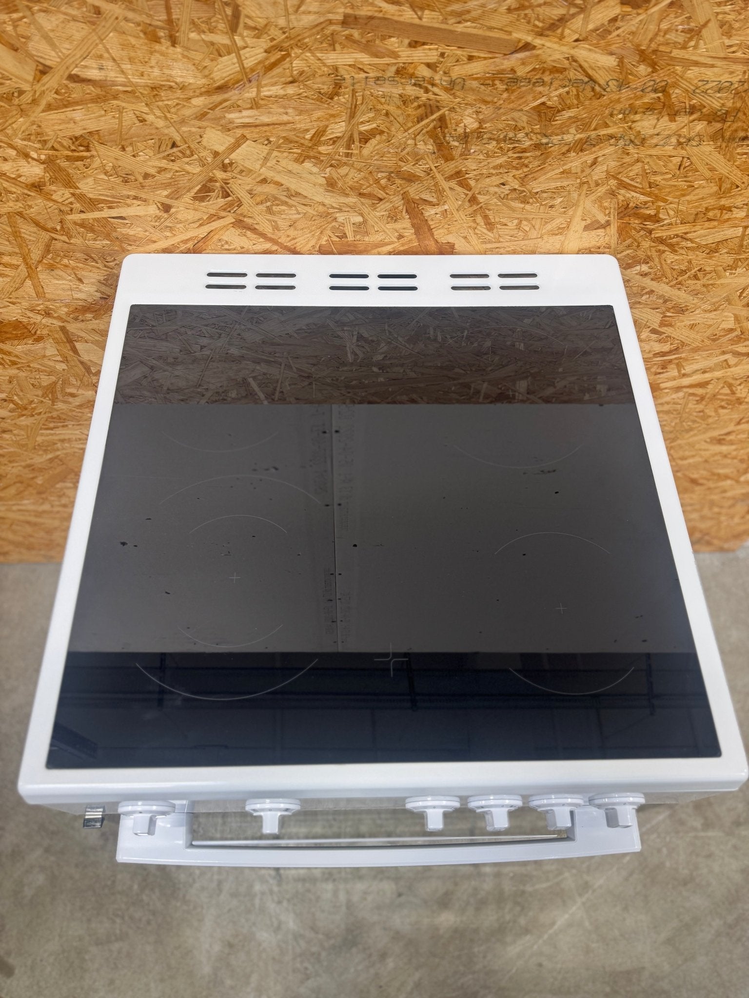 Blomberg keramisk komfur HKT8032 - D16265 - Recirk - D16265
