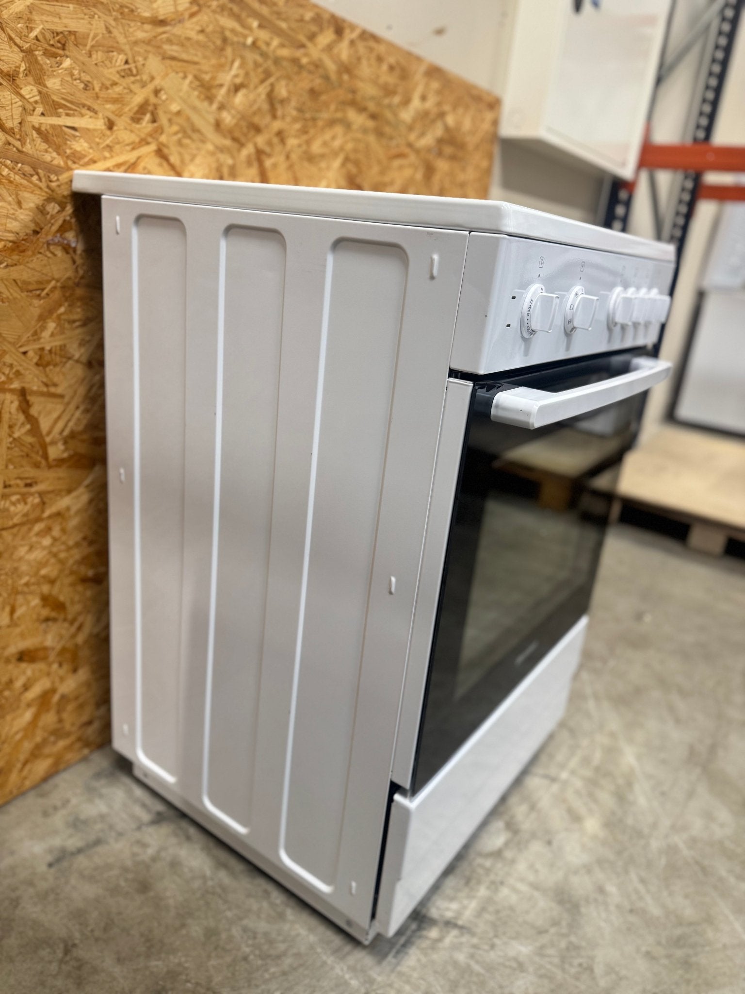 Blomberg keramisk komfur HKT8032 - D16265 - Recirk - D16265
