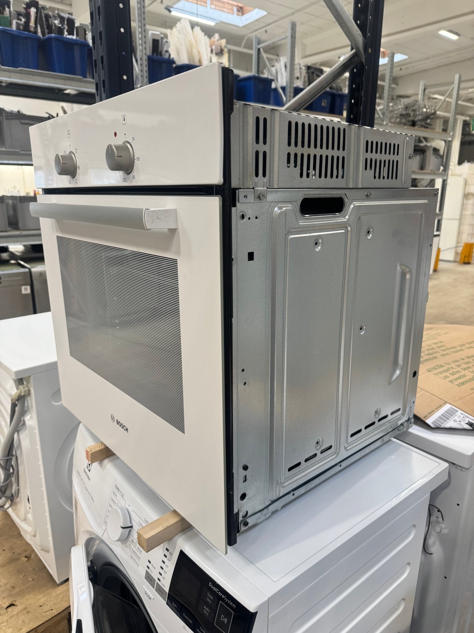Bosch indbygningsovn HBN301W2S - D18050 - Recirk - D18050