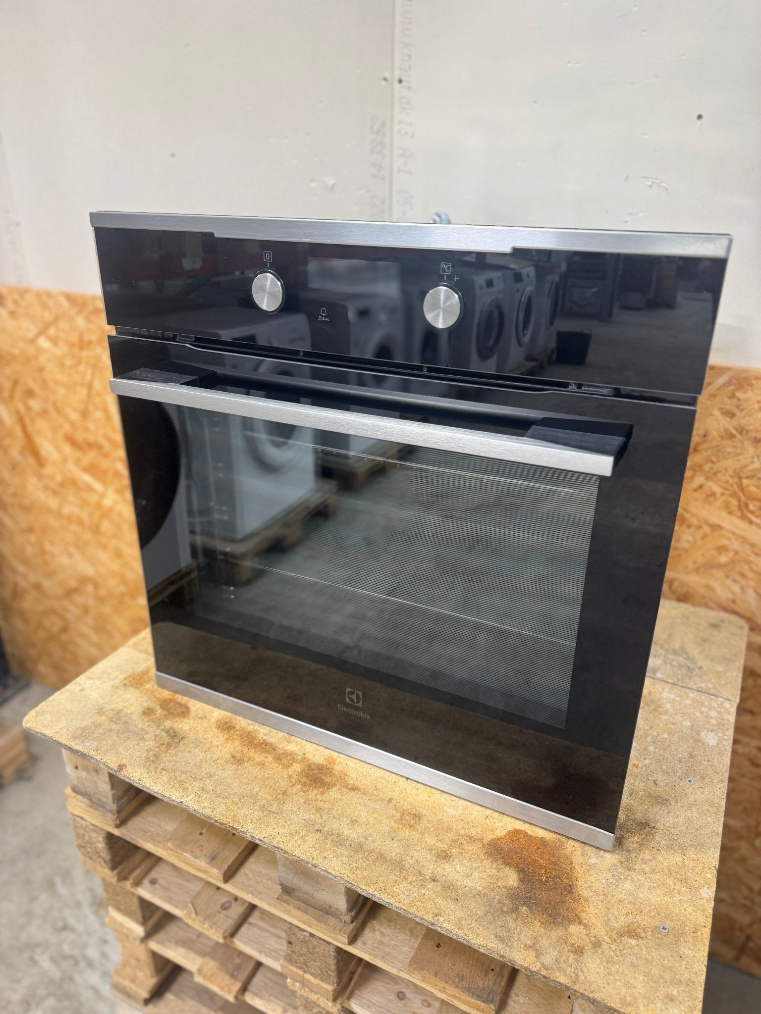 Electrolux indbygningsovn CKP700X - D18353 - Recirk - D18353