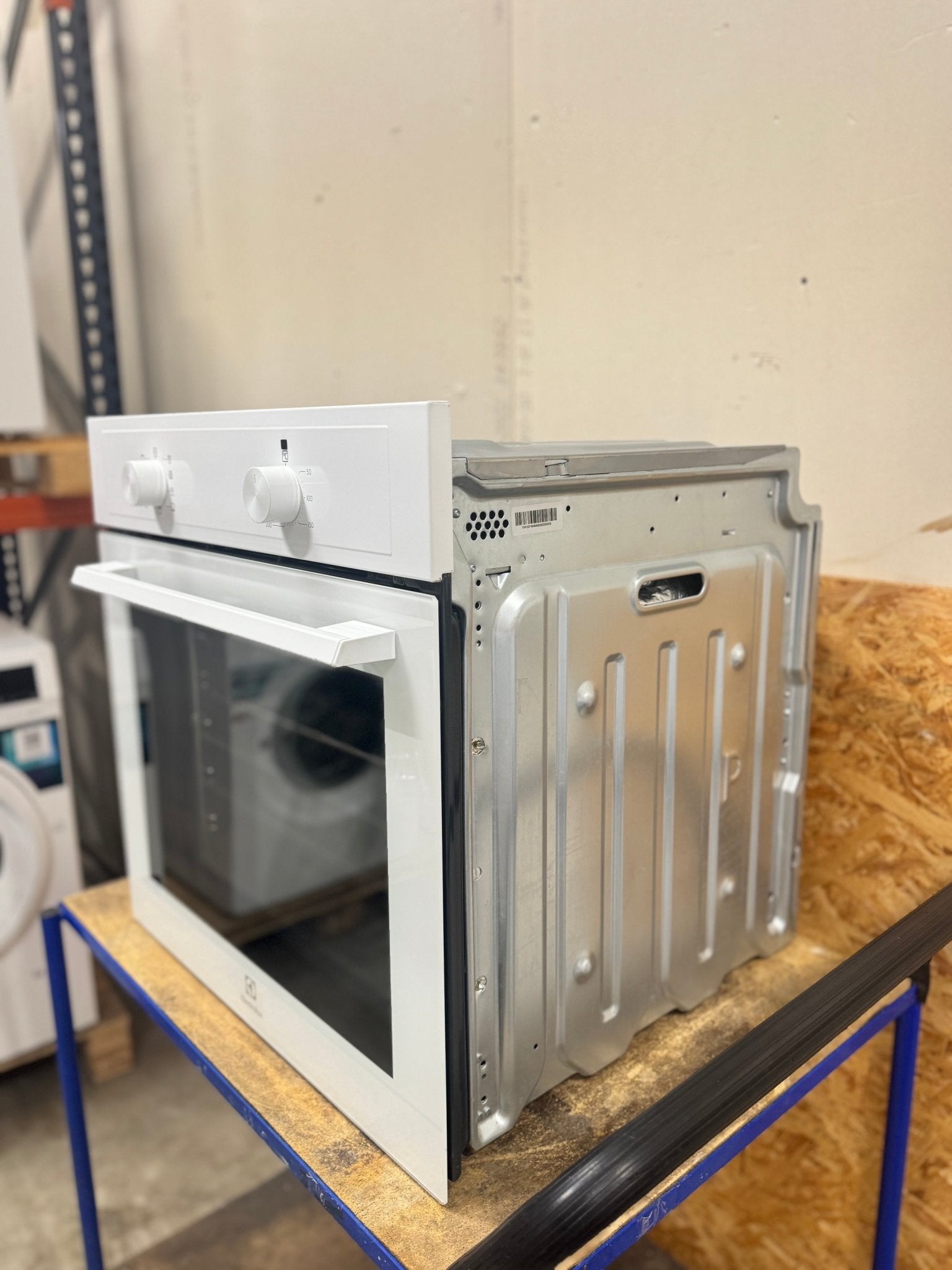 Electrolux indbygningsovn COB100W - D17081 - Recirk - D17081