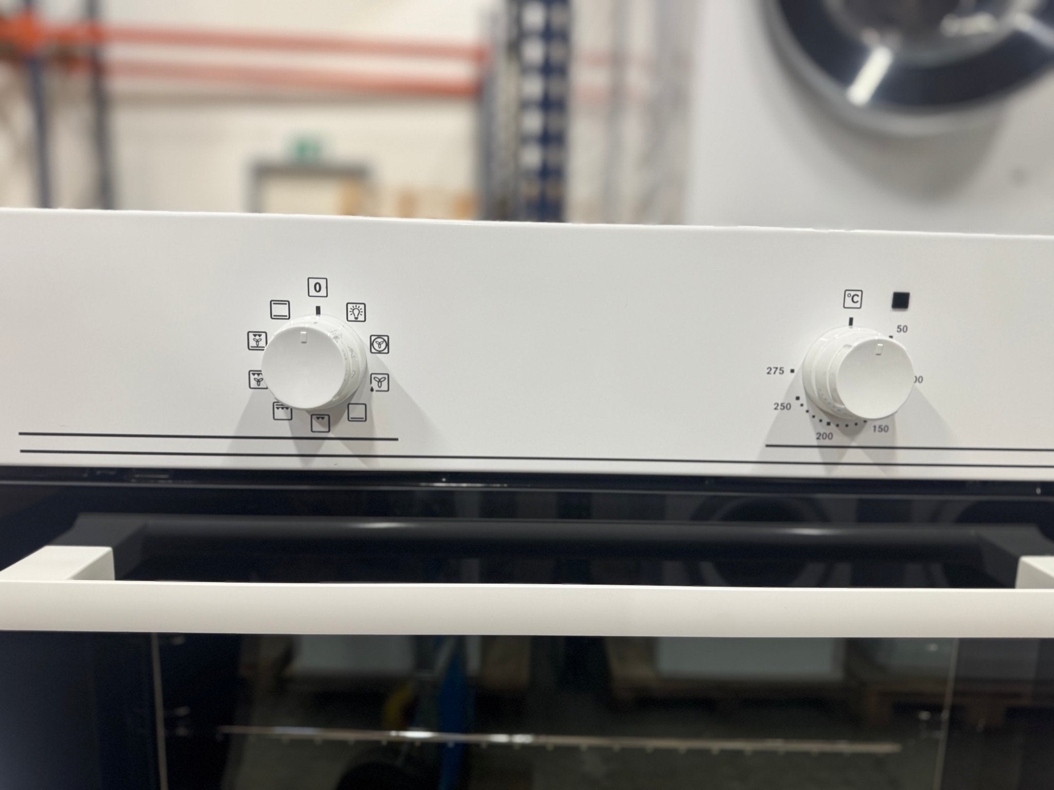 Electrolux indbygningsovn EOB100W - D17410 - Recirk - D17410