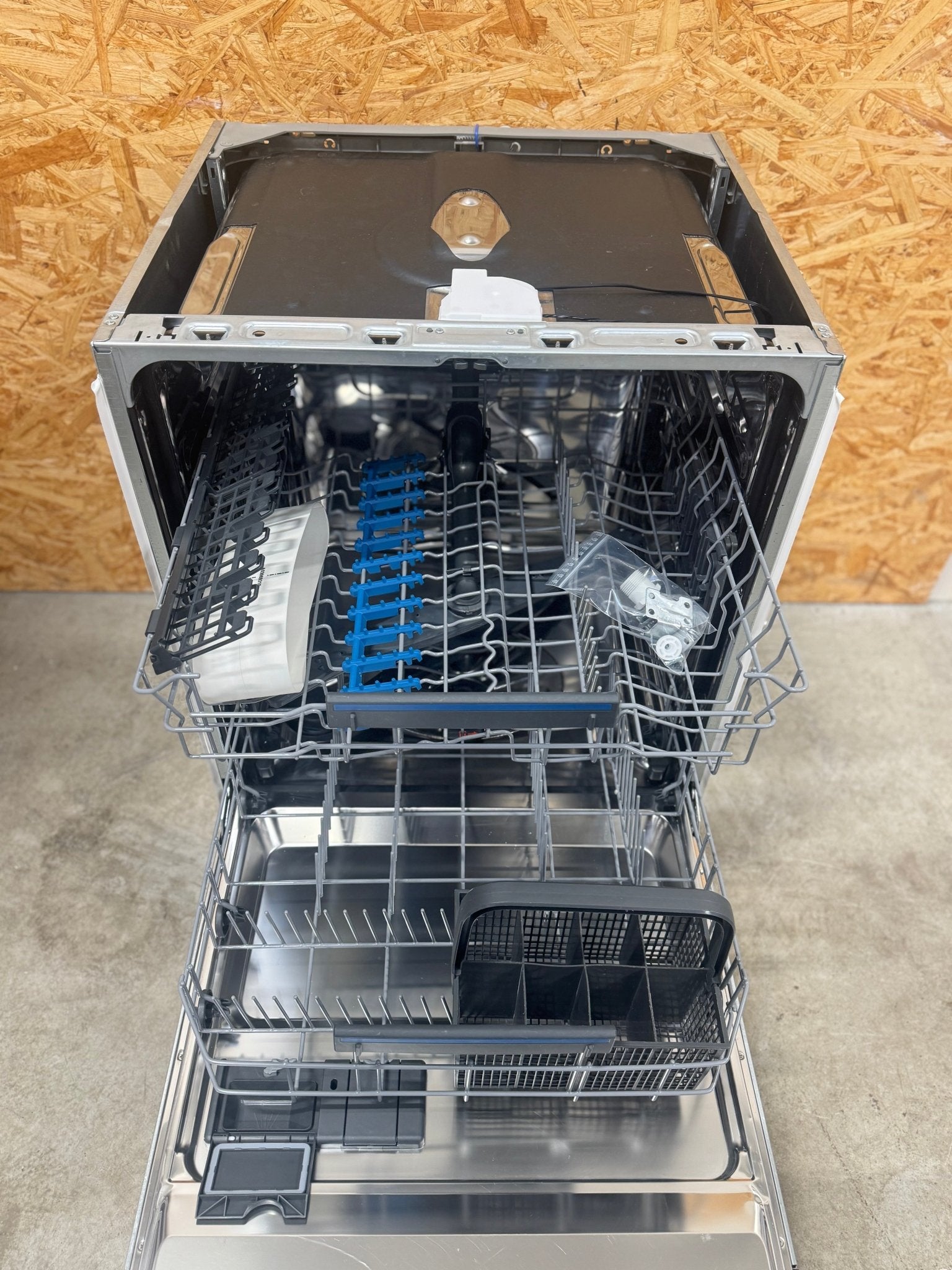 Electrolux integrerbar opvaskemaskine KEQC7200L - D17145 - Recirk - D17145