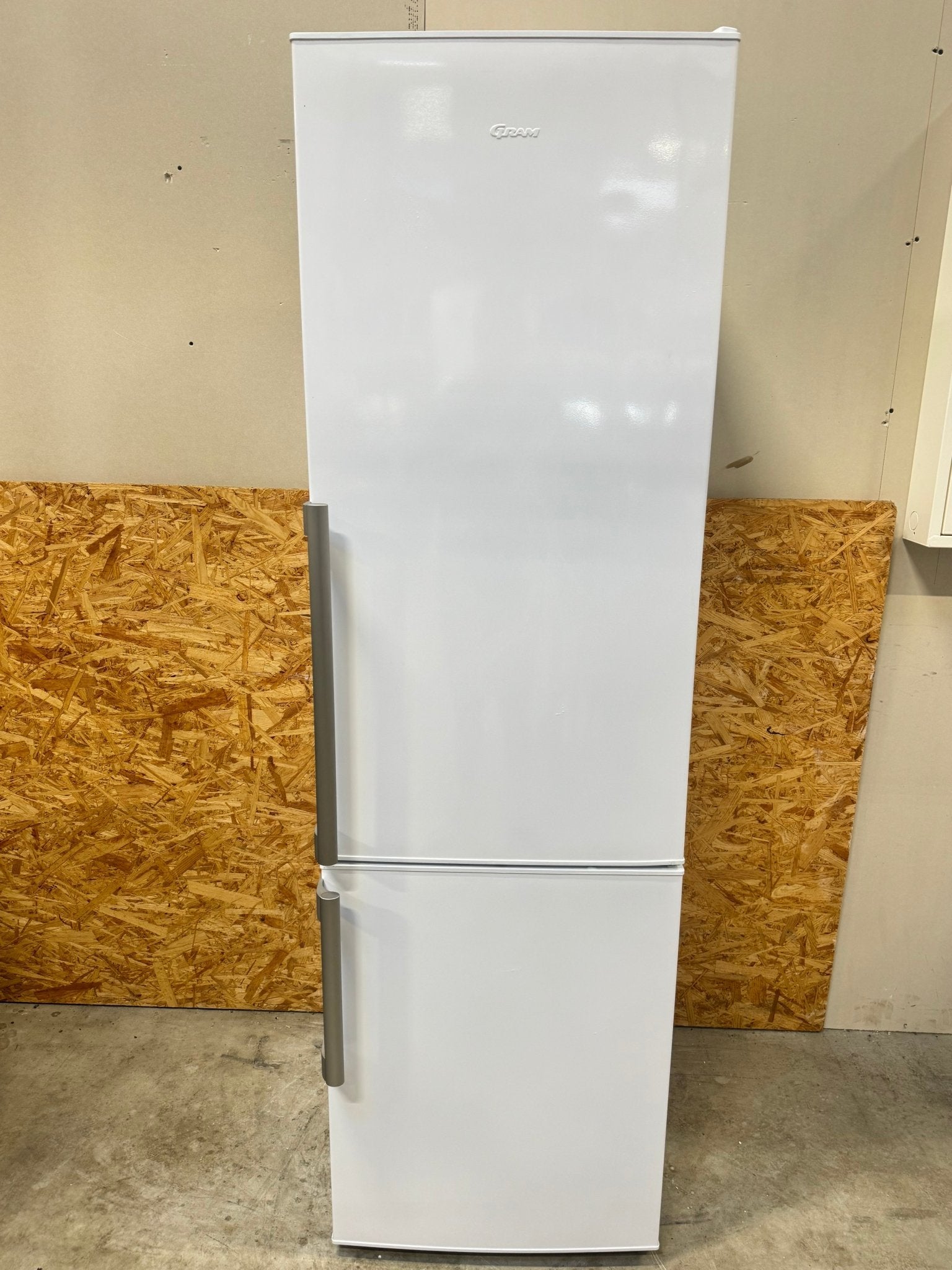 Gram køle/fryseskab KF3295 - D18746 - Recirk - D18746