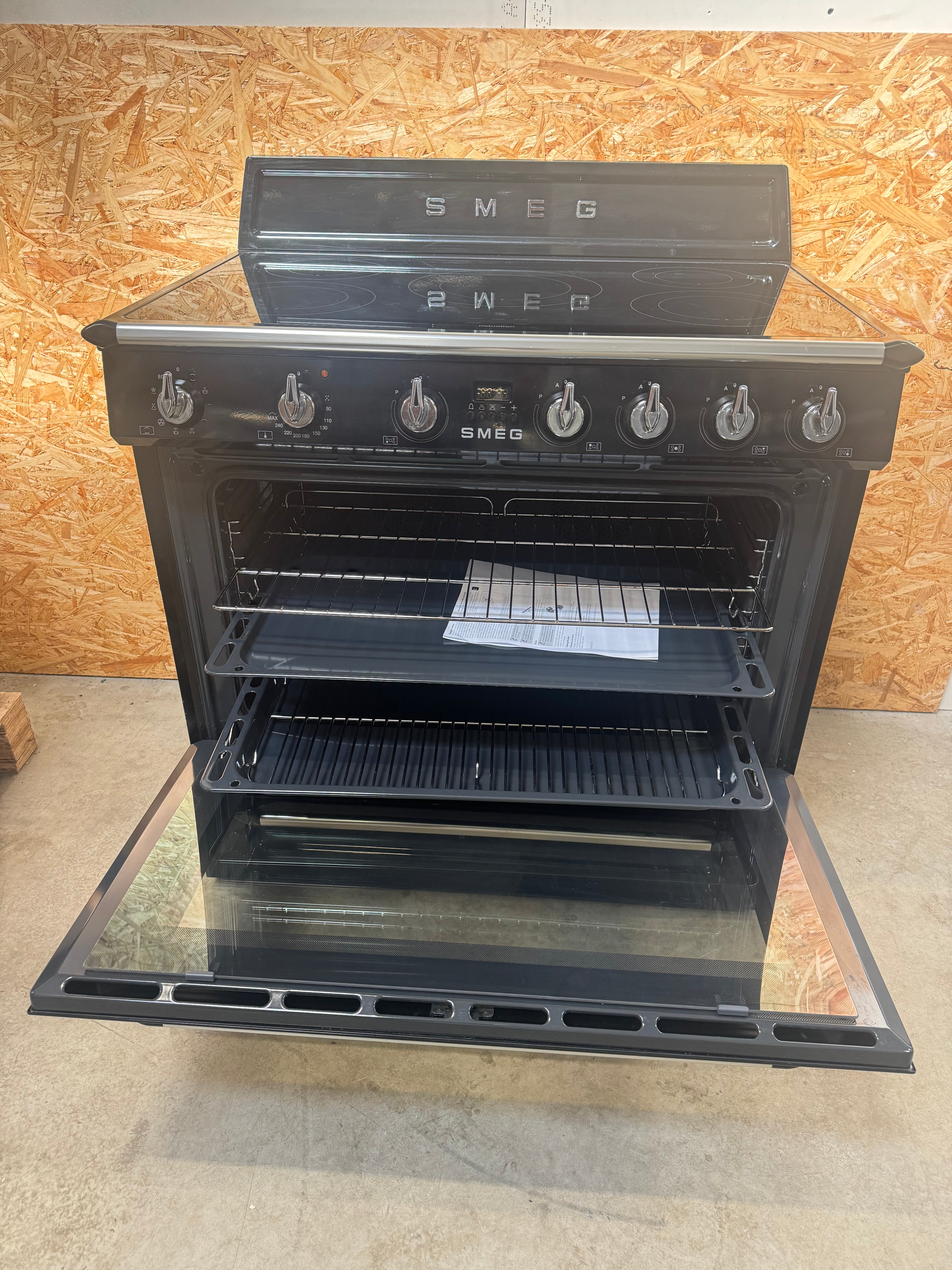Smeg induktionskomfur TR90IBL2 - D18618