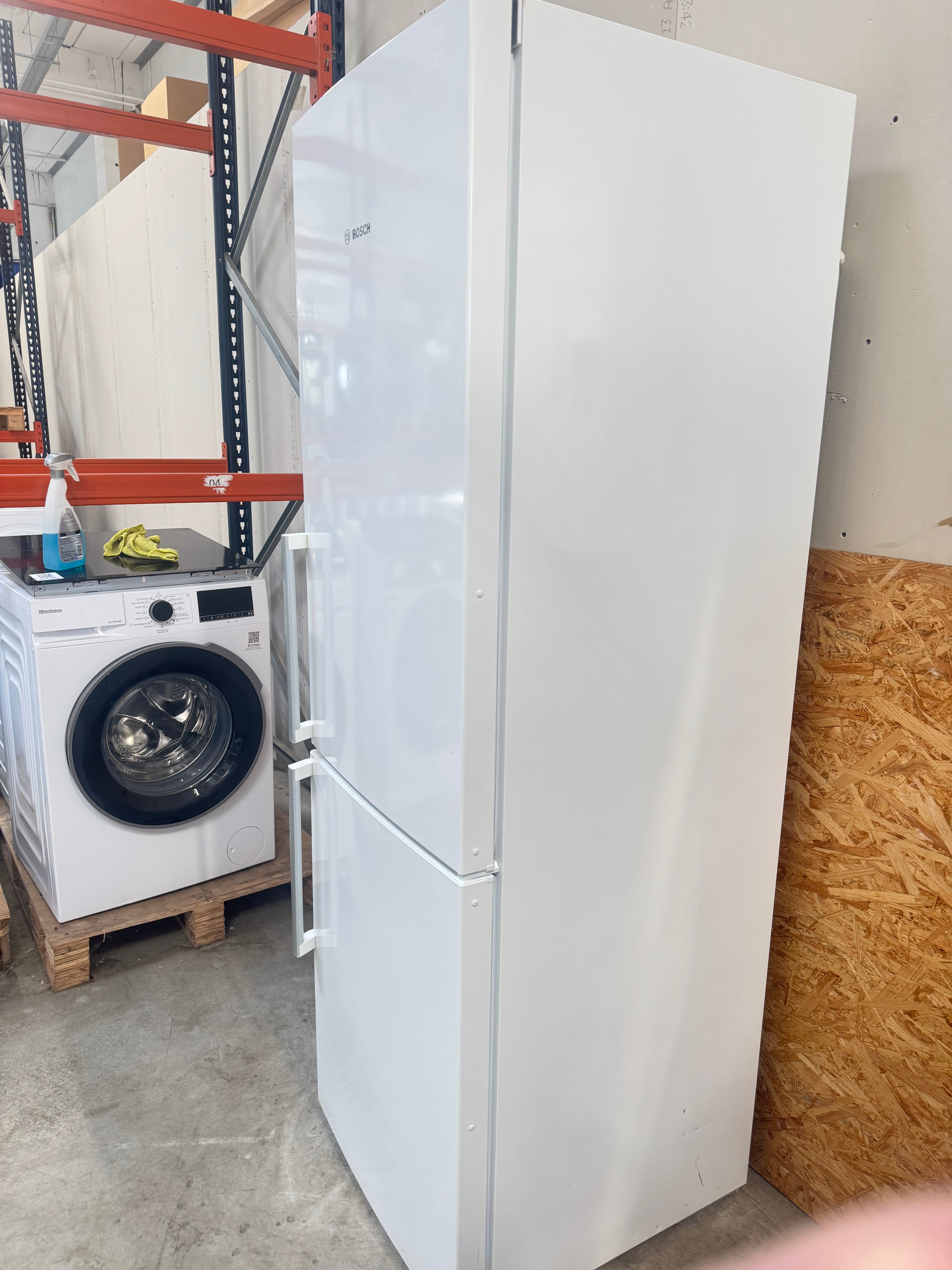 Bosch køle/fryseskab KGE36AW40 - D16206