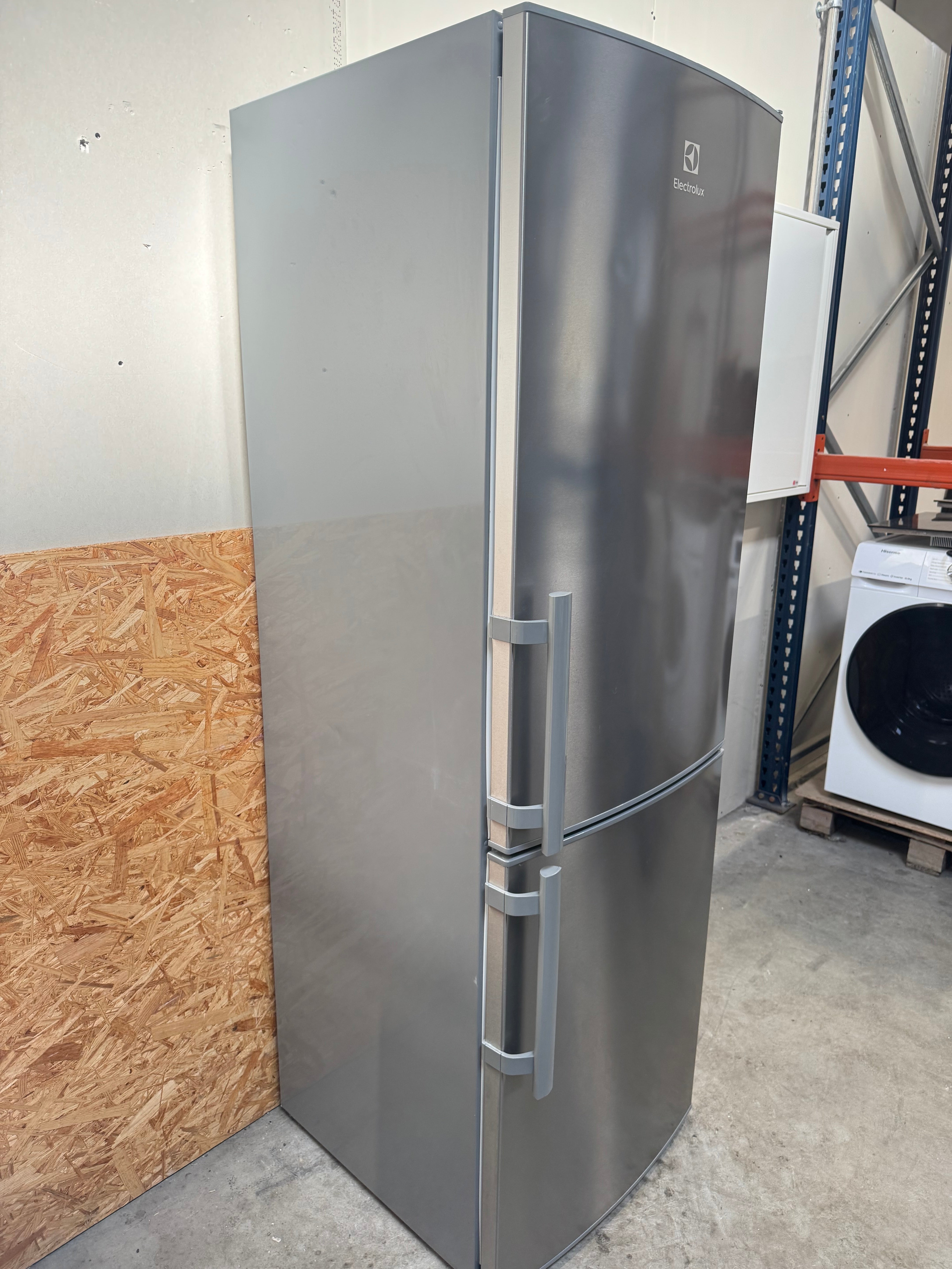 Electrolux køle/fryseskab EN3441JOX - D18691