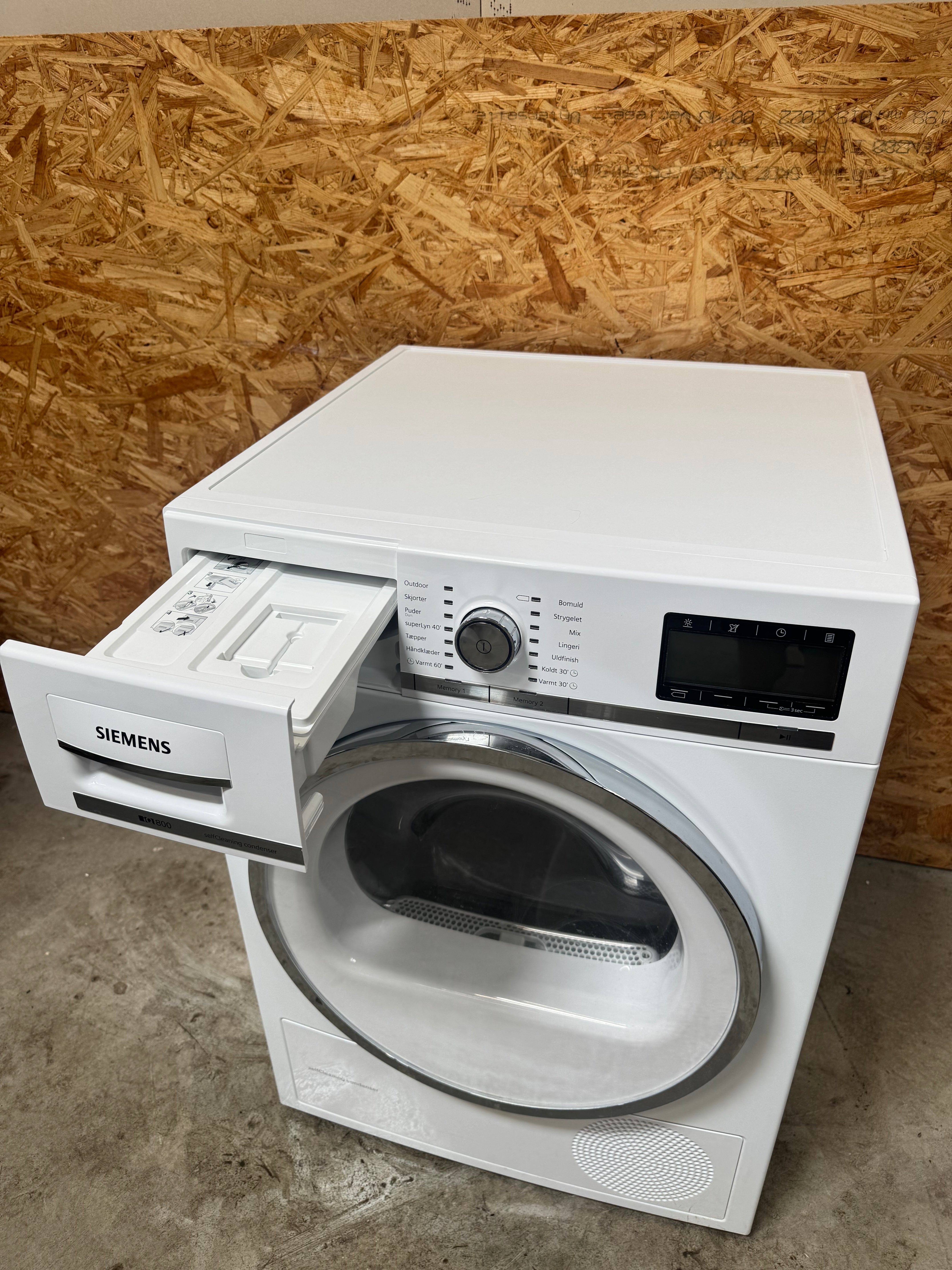 Siemens iQ800 tørretumbler WT47Y849DN - D18942