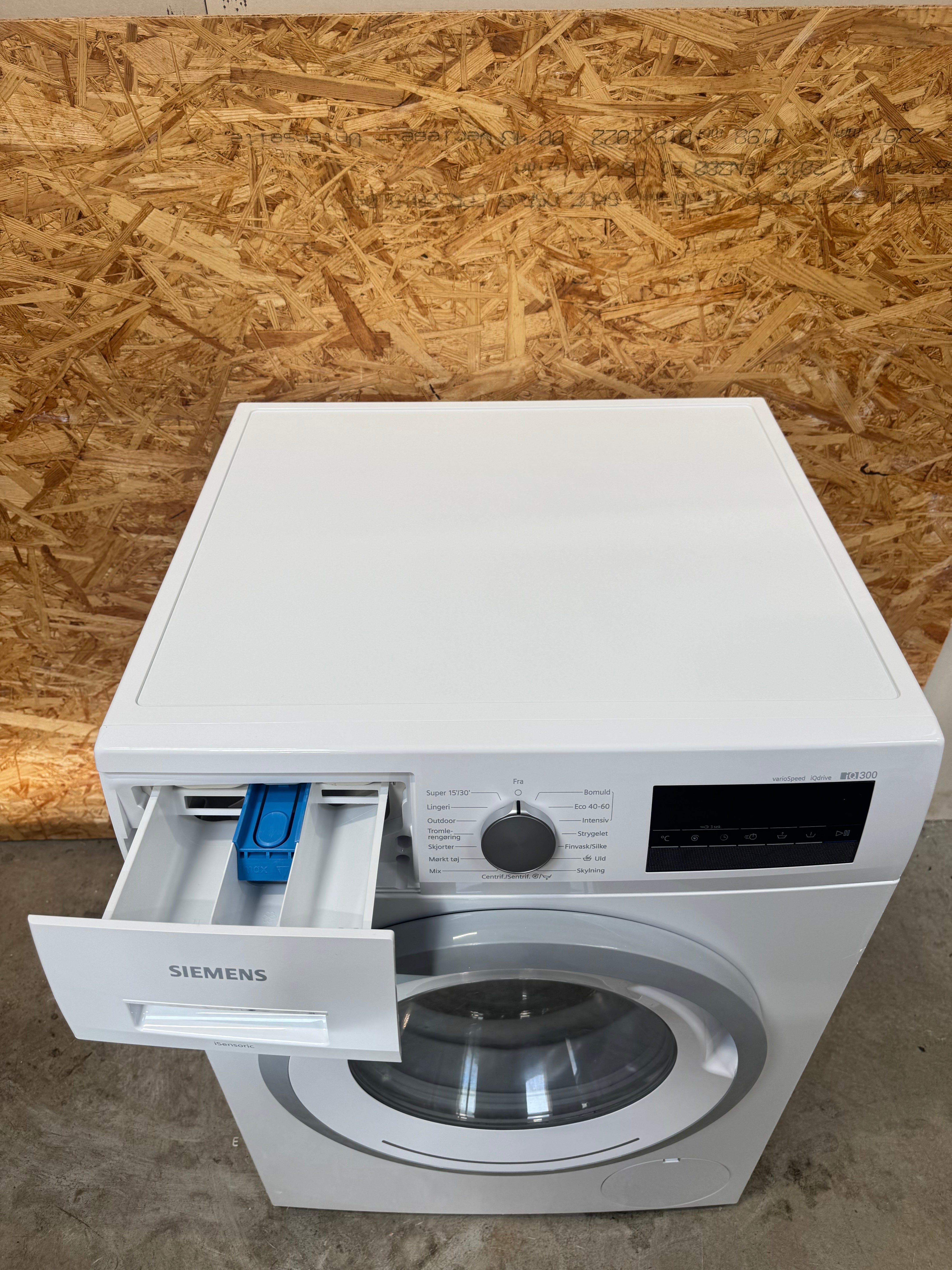 Siemens iQ300 vaskemaskine WM14N23BDN - D19126