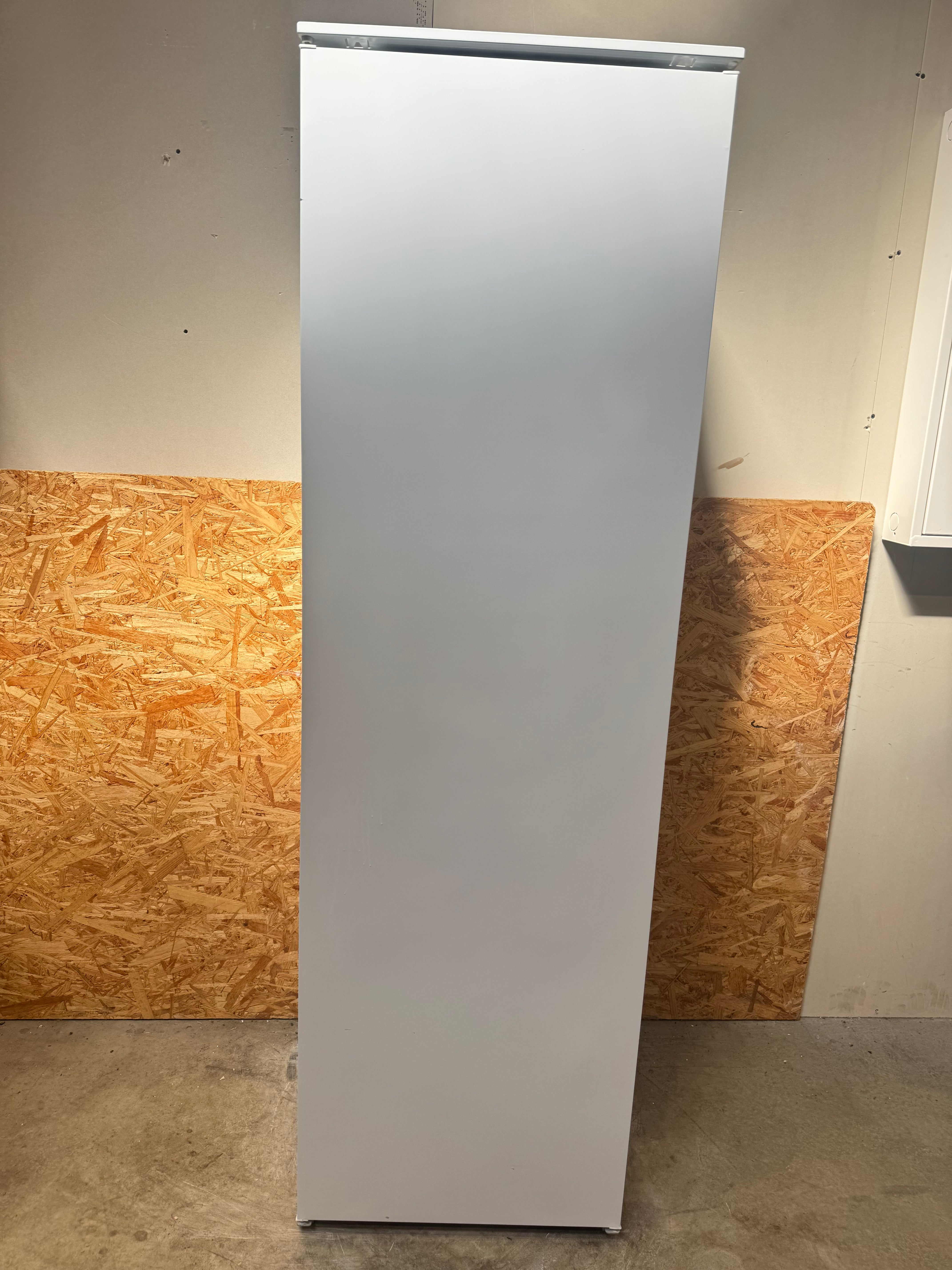 Electrolux integrerbart køleskab LRS4DF18S - D19152