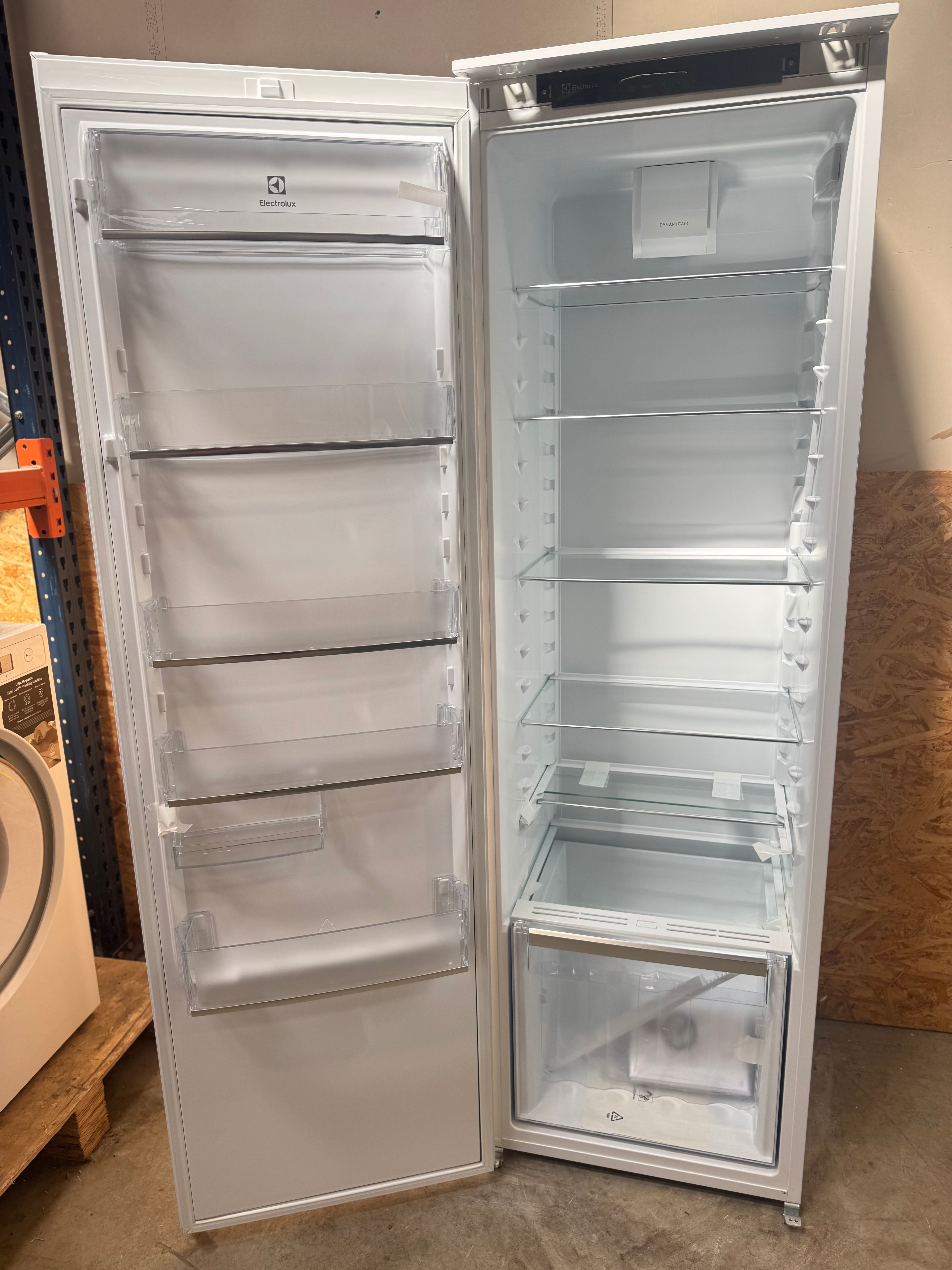 Electrolux integrerbart køleskab LRS4DF18S - D19152