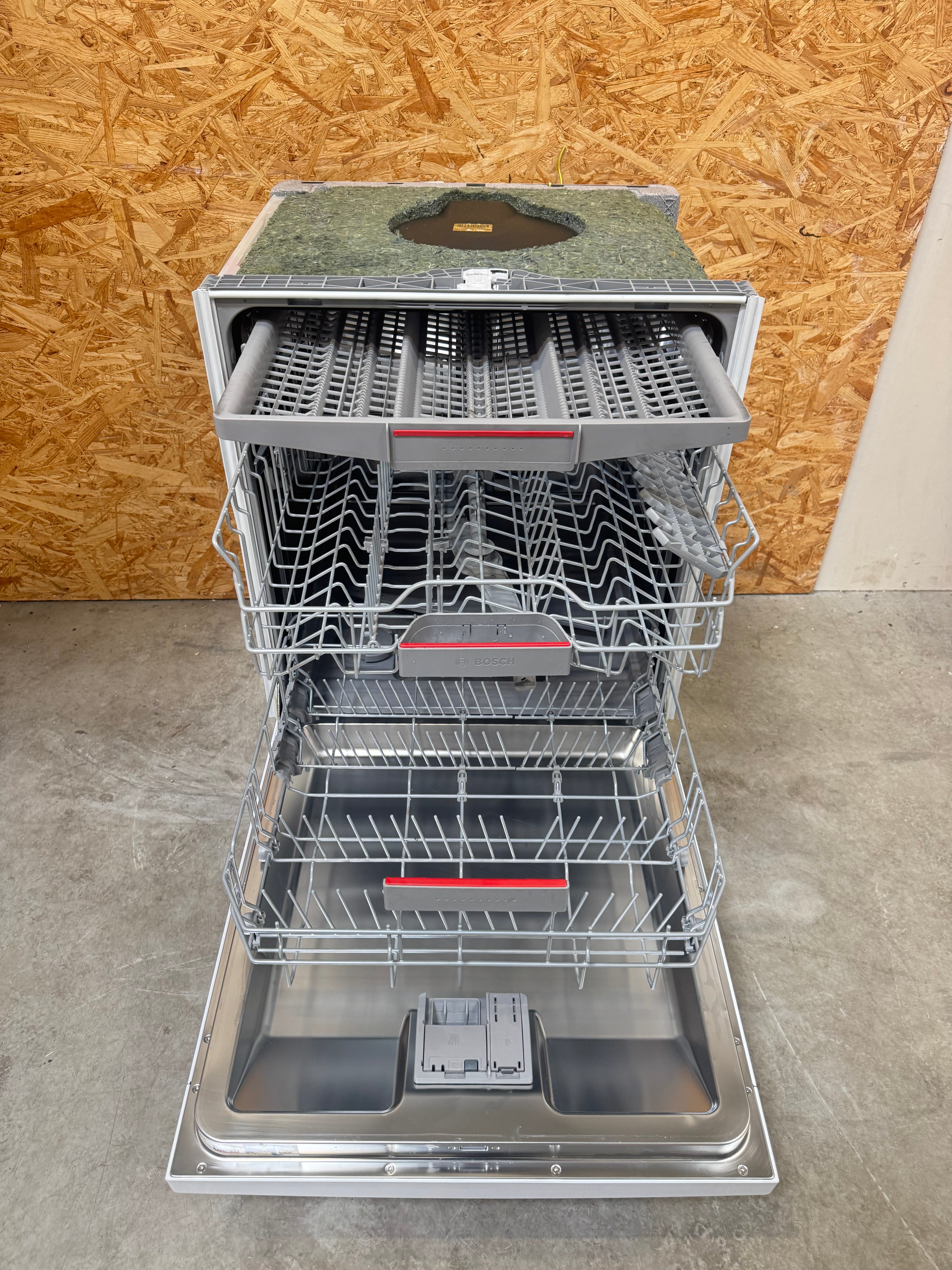 Bosch Series 4 opvaskemaskine SMU4HVW71S - D18869