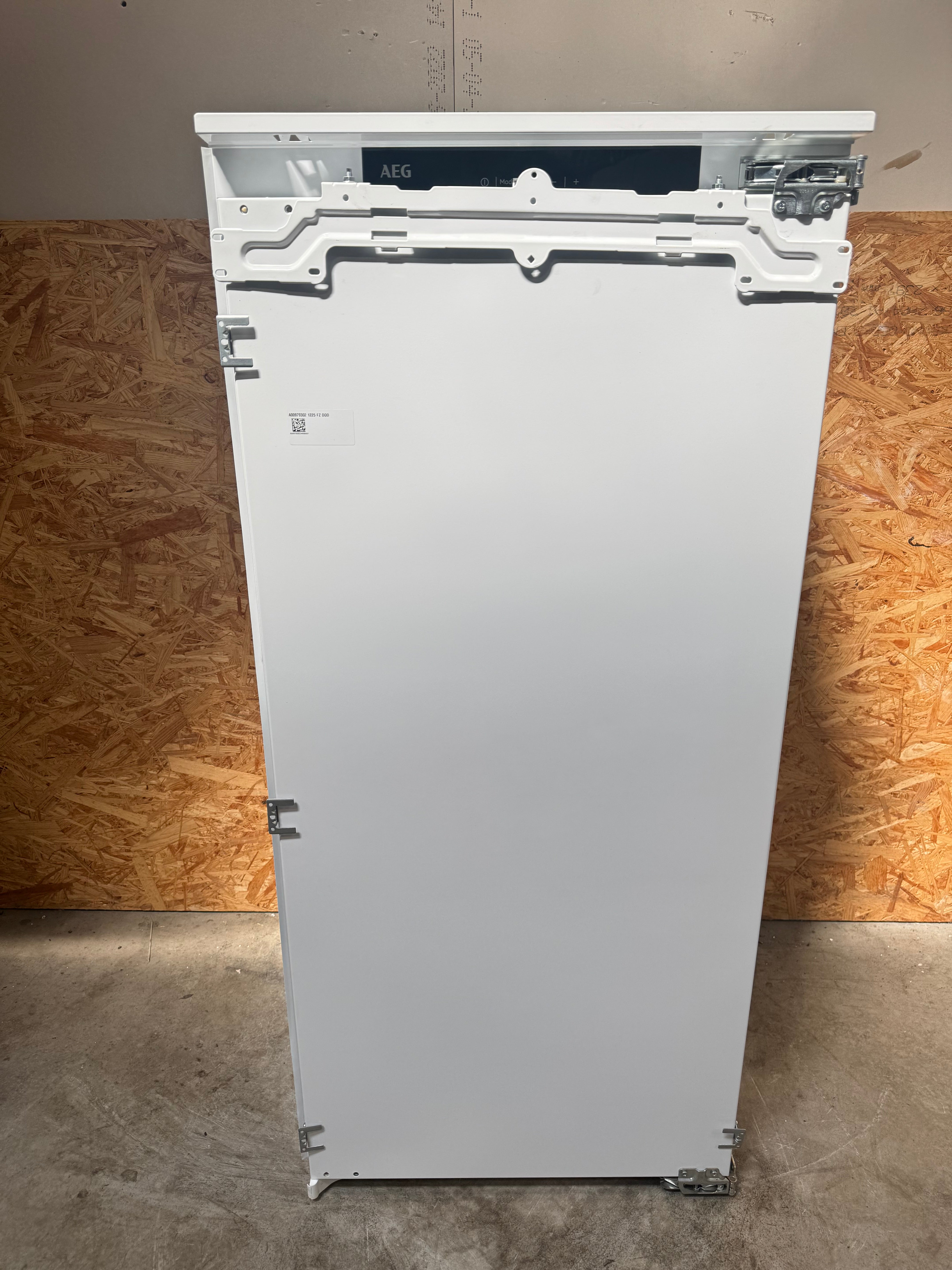 AEG integreret fryseskab TAB7N12EF - D19109