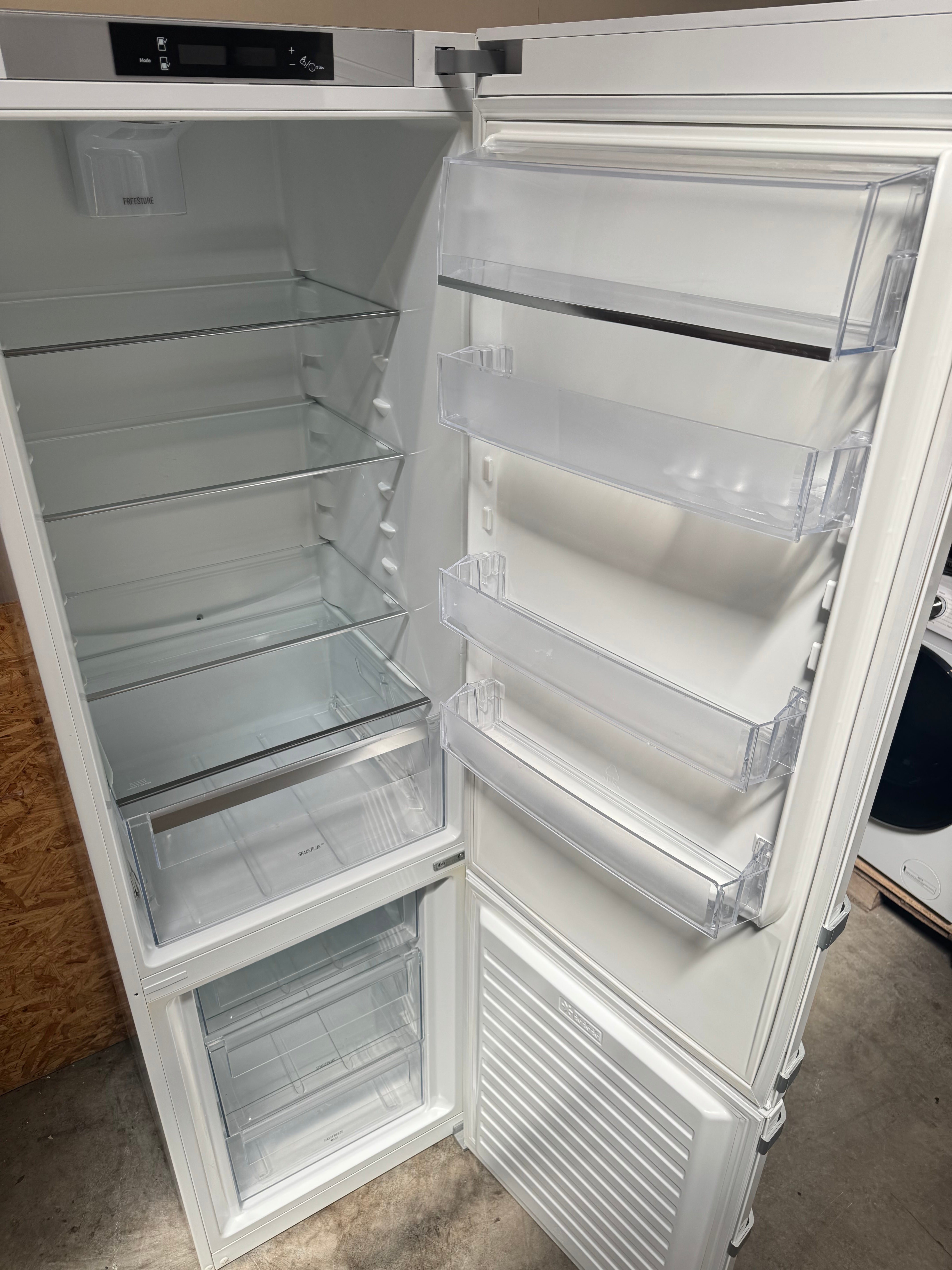 Electrolux køle/fryseskab EN4015MOW - D19232