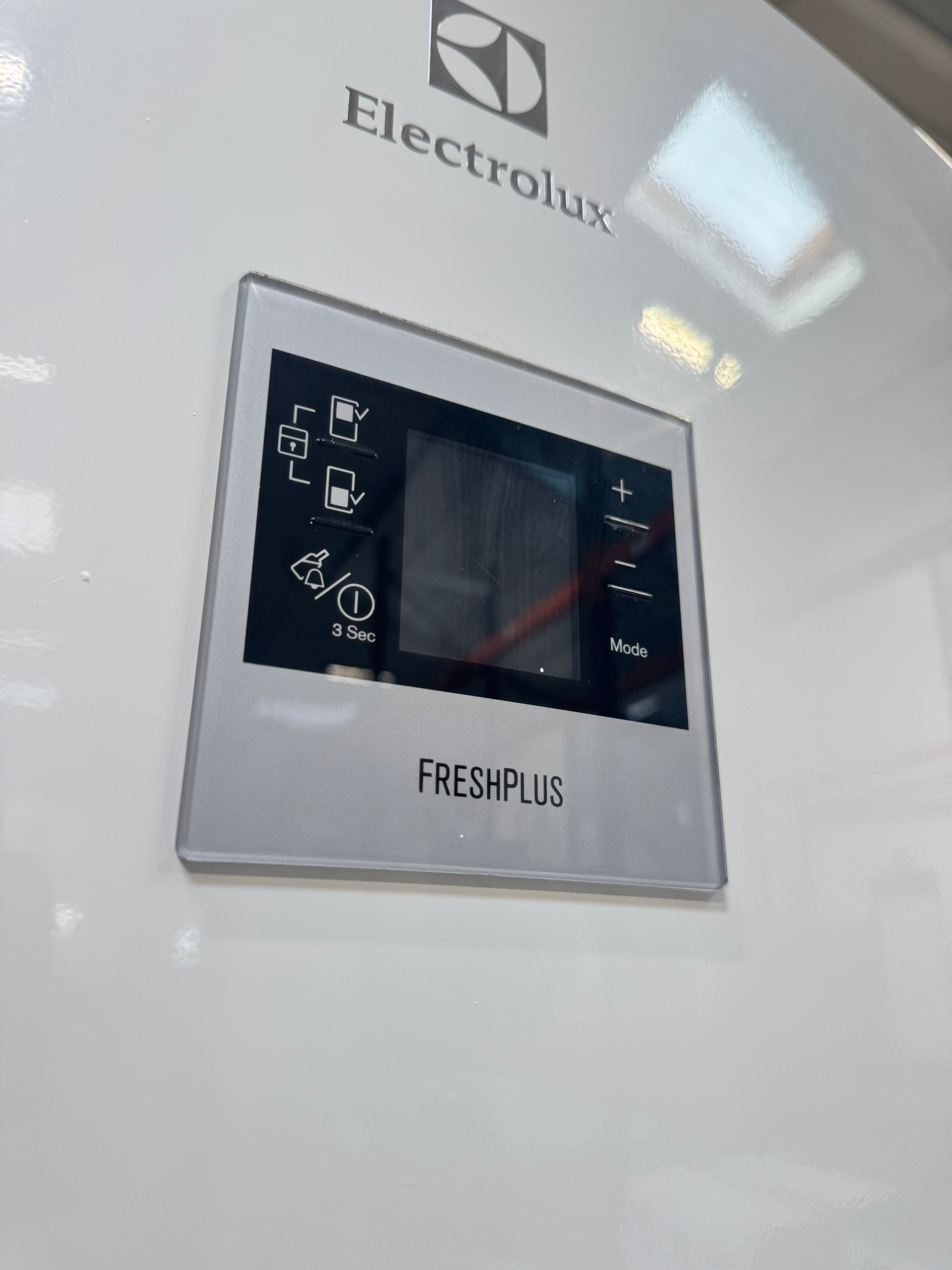 Electrolux køle/fryseskab EN3481AOW - D18718