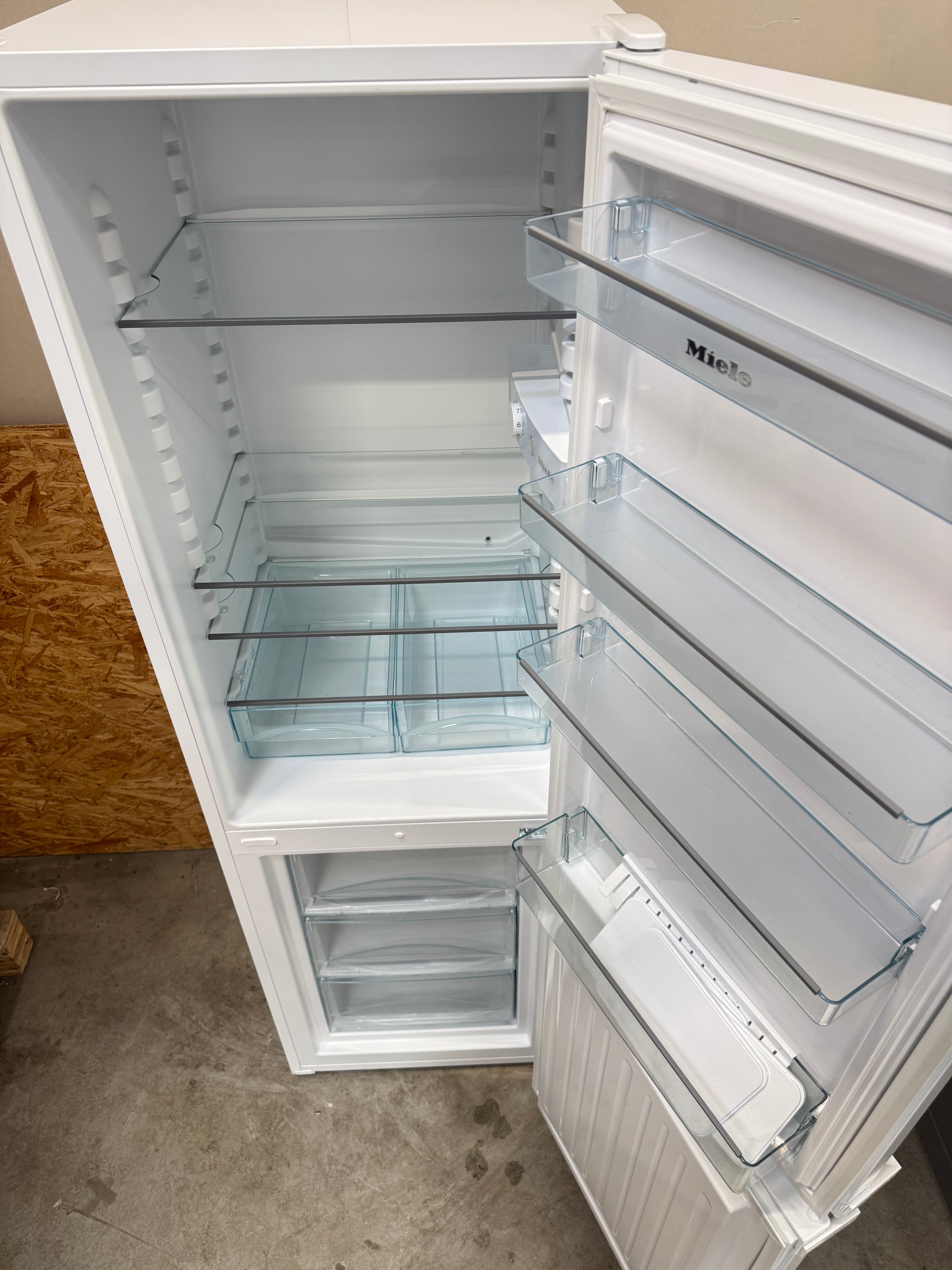 Miele køle/fryseskab KD28052WS - D19359