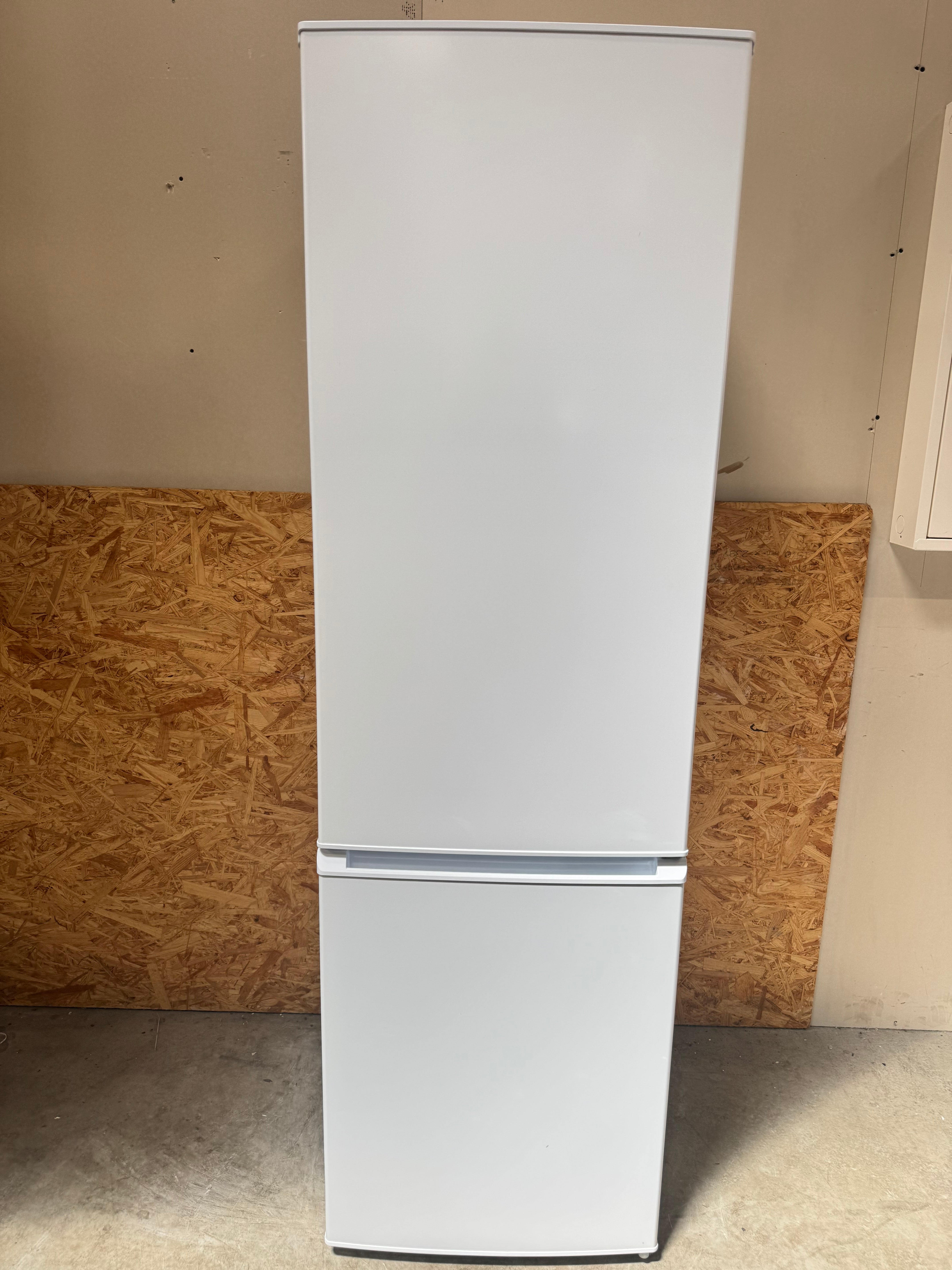 Ecotronic køle/fryseskab KF260NF - D19408