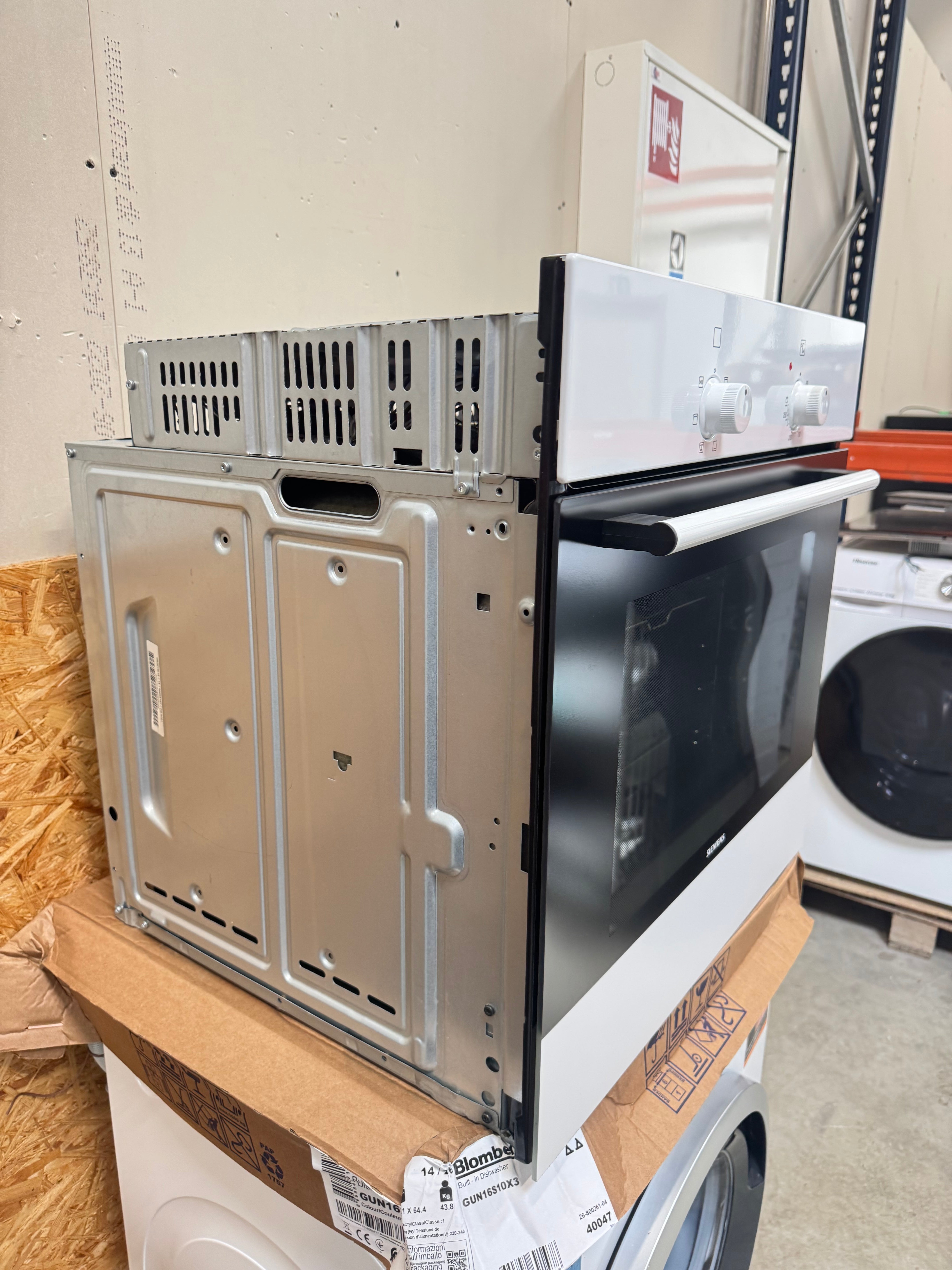 Siemens indbygningsovn HB301W1S - D14650