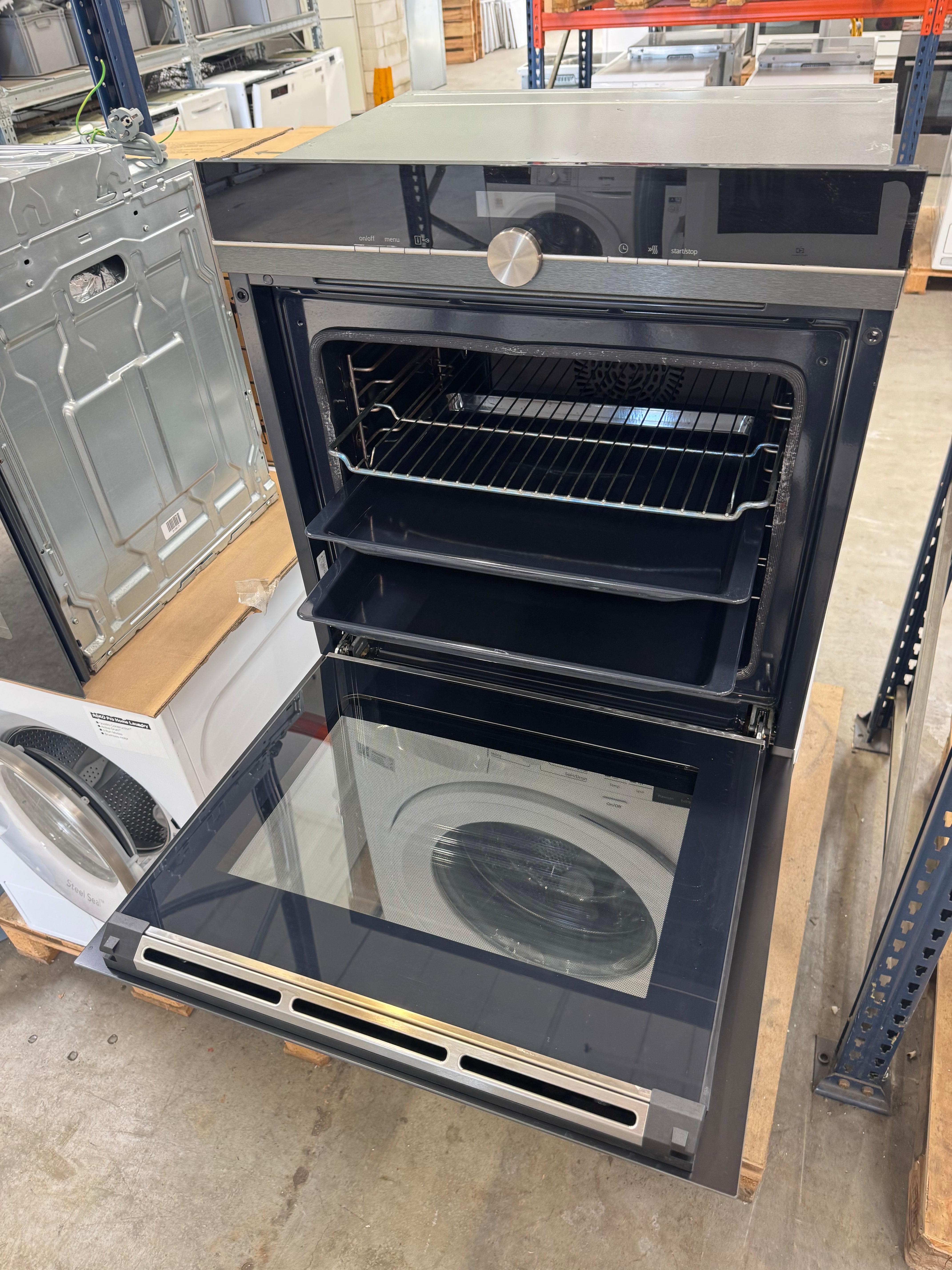 Siemens iQ700 indbygningsovn HB874GCB1S - D19010