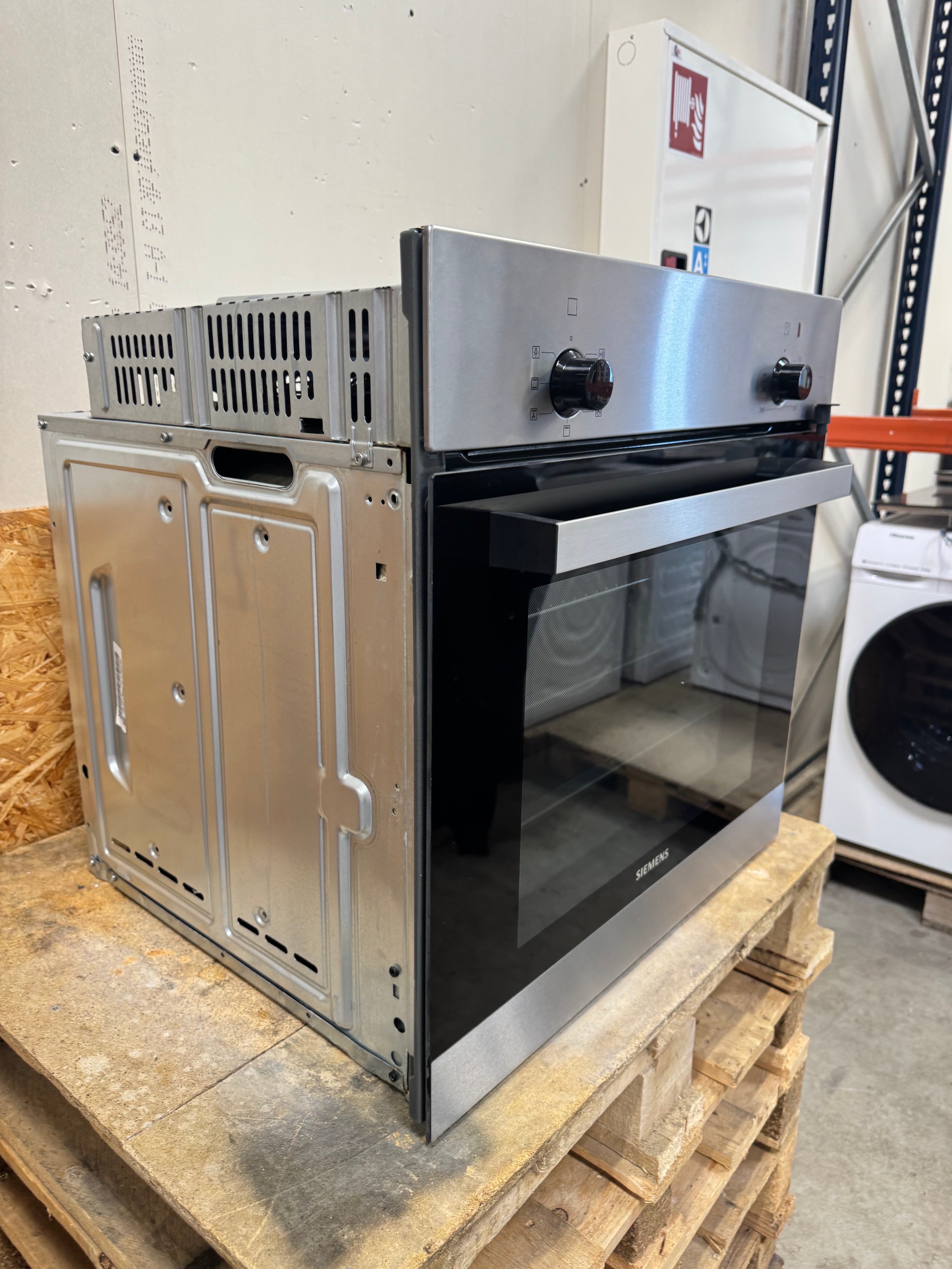 Siemens indbygningsovn HB010FBR1S - D19344