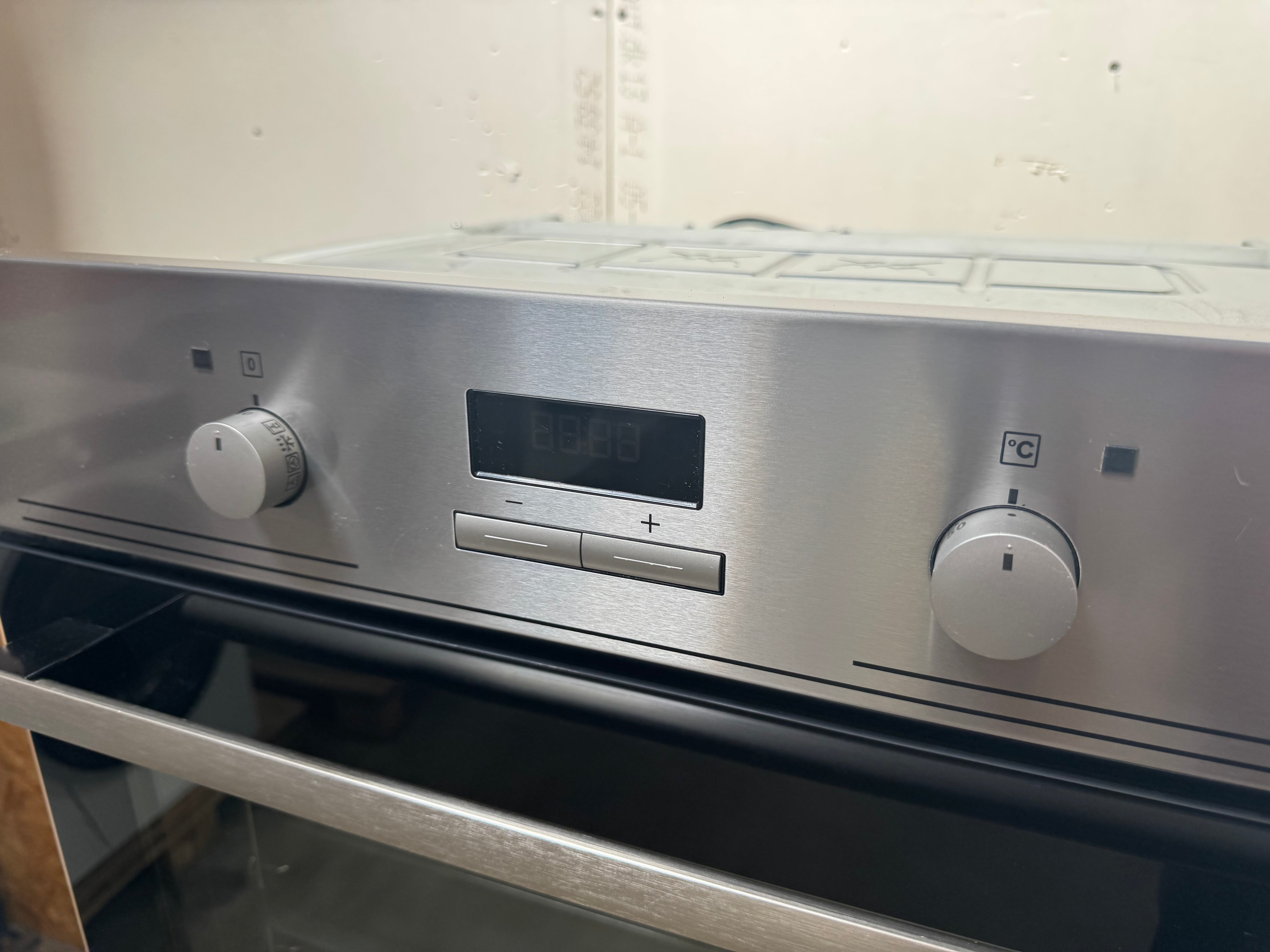Electrolux indbygningsovn EOB200X - D19351
