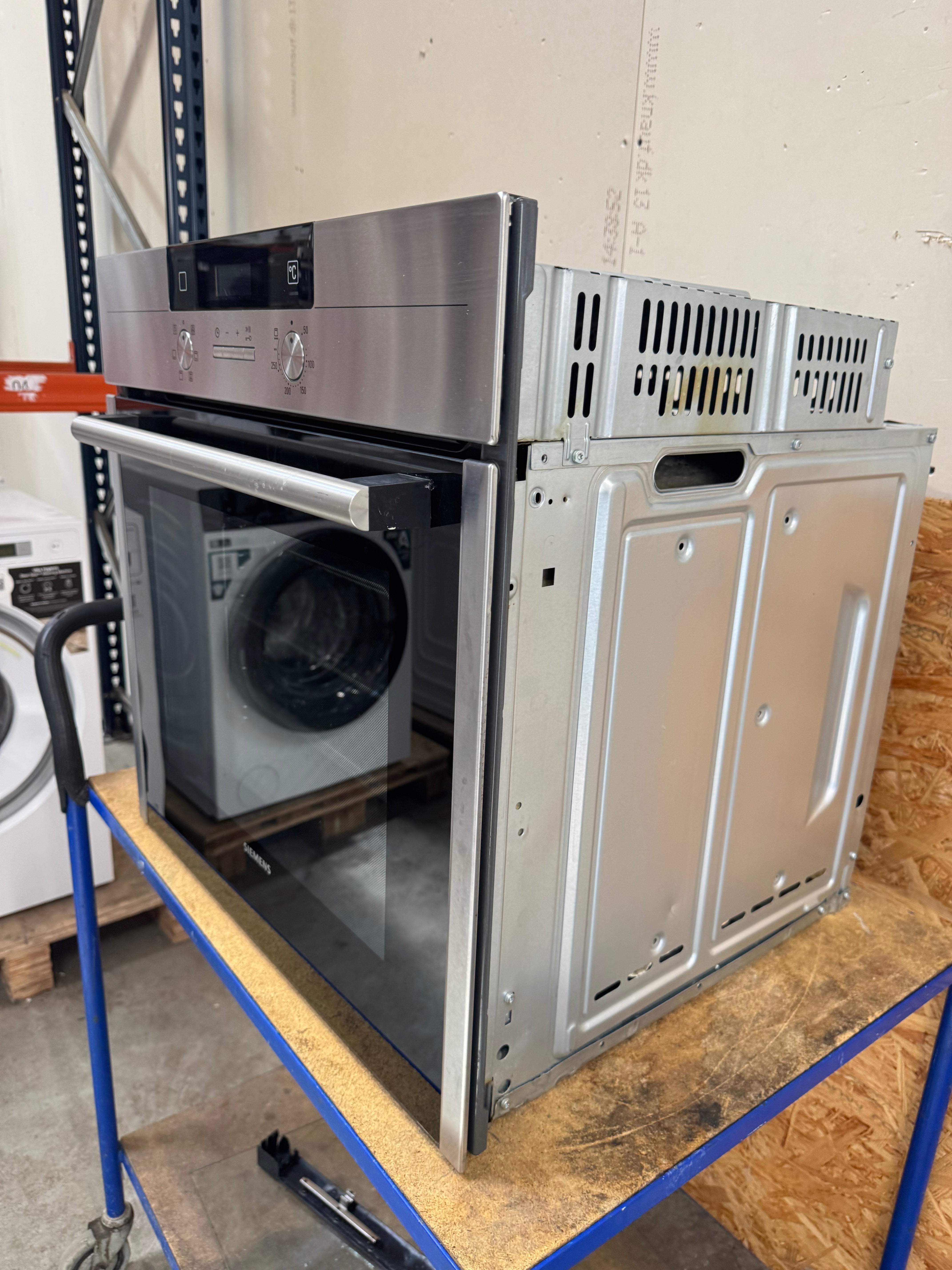 Siemens iQ500 indbygningsovn HB23AB522S - D19025