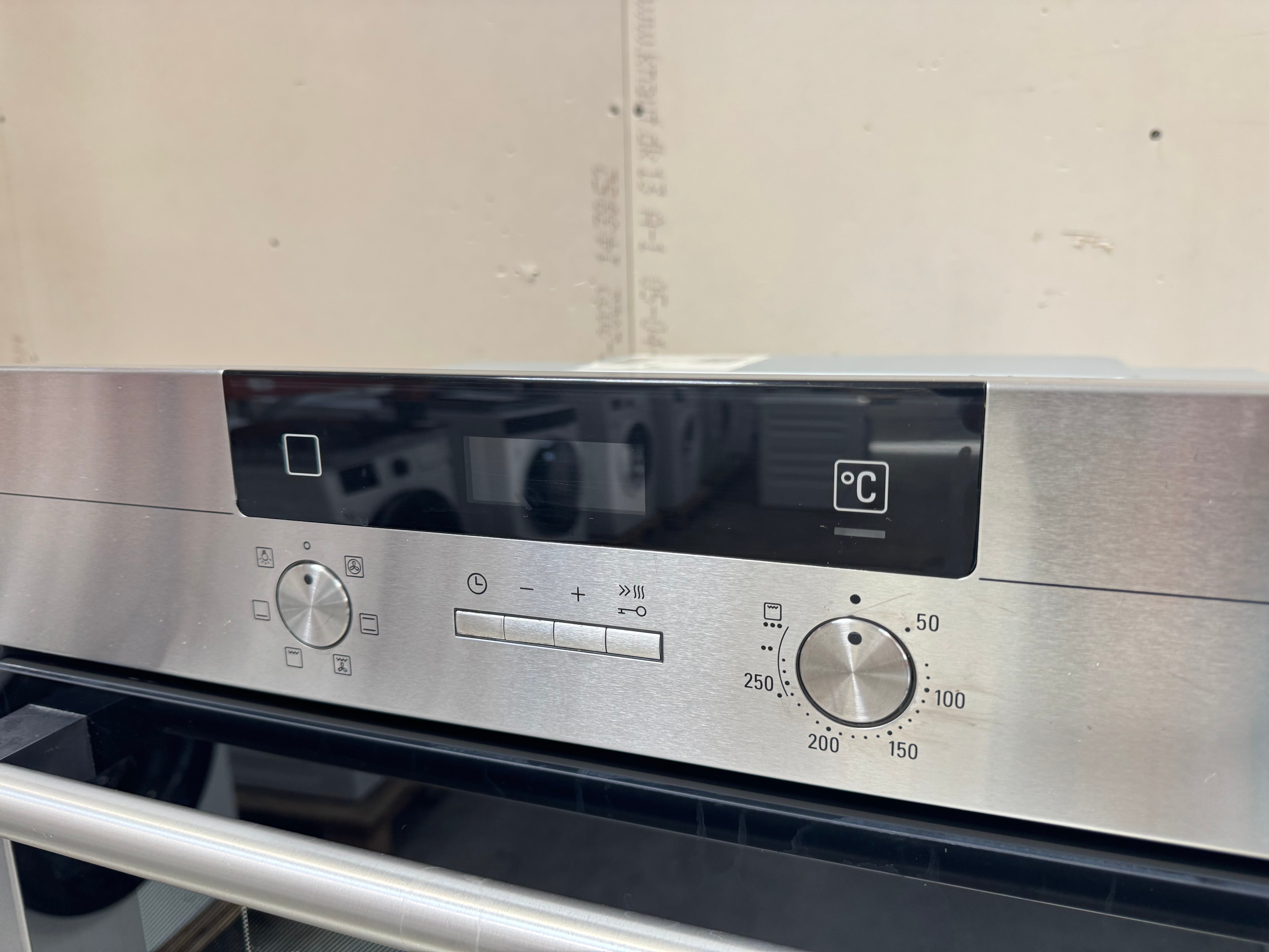 Siemens iQ500 indbygningsovn HB23AB522S - D19025