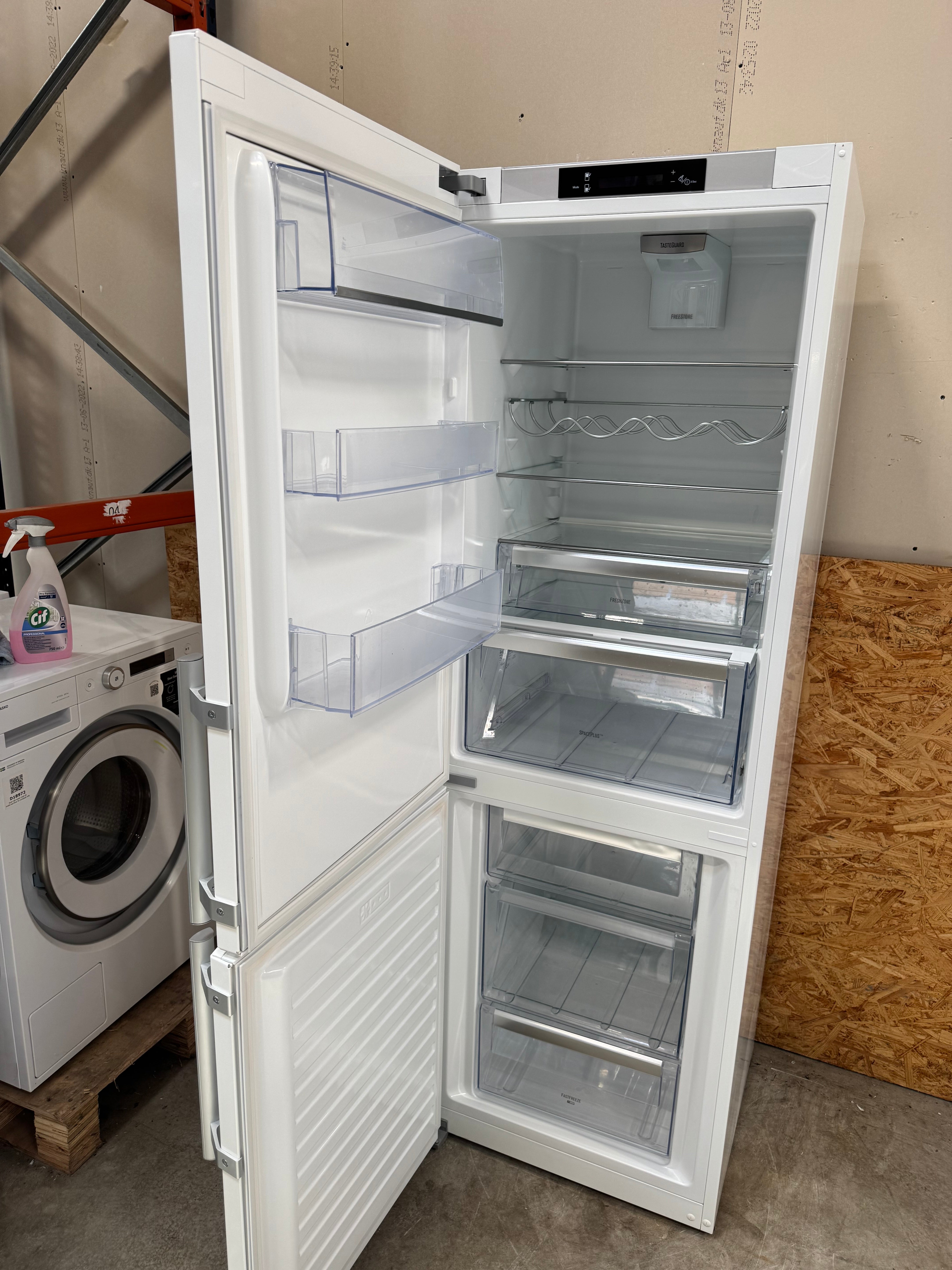 Electrolux køle/fryseskab EN3615MOW - D19436