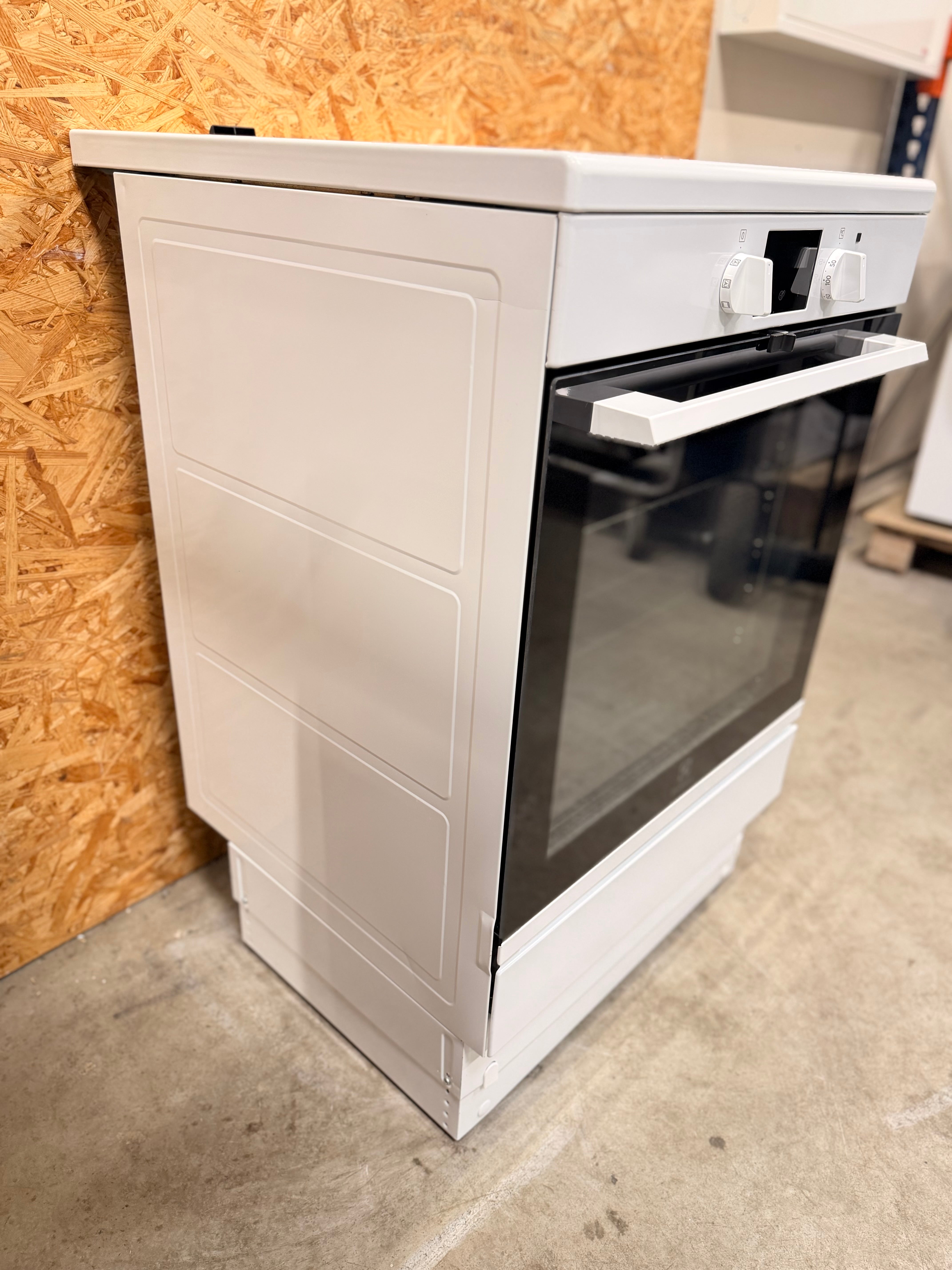 Electrolux induktionskomfur LKI64407NW - D19470