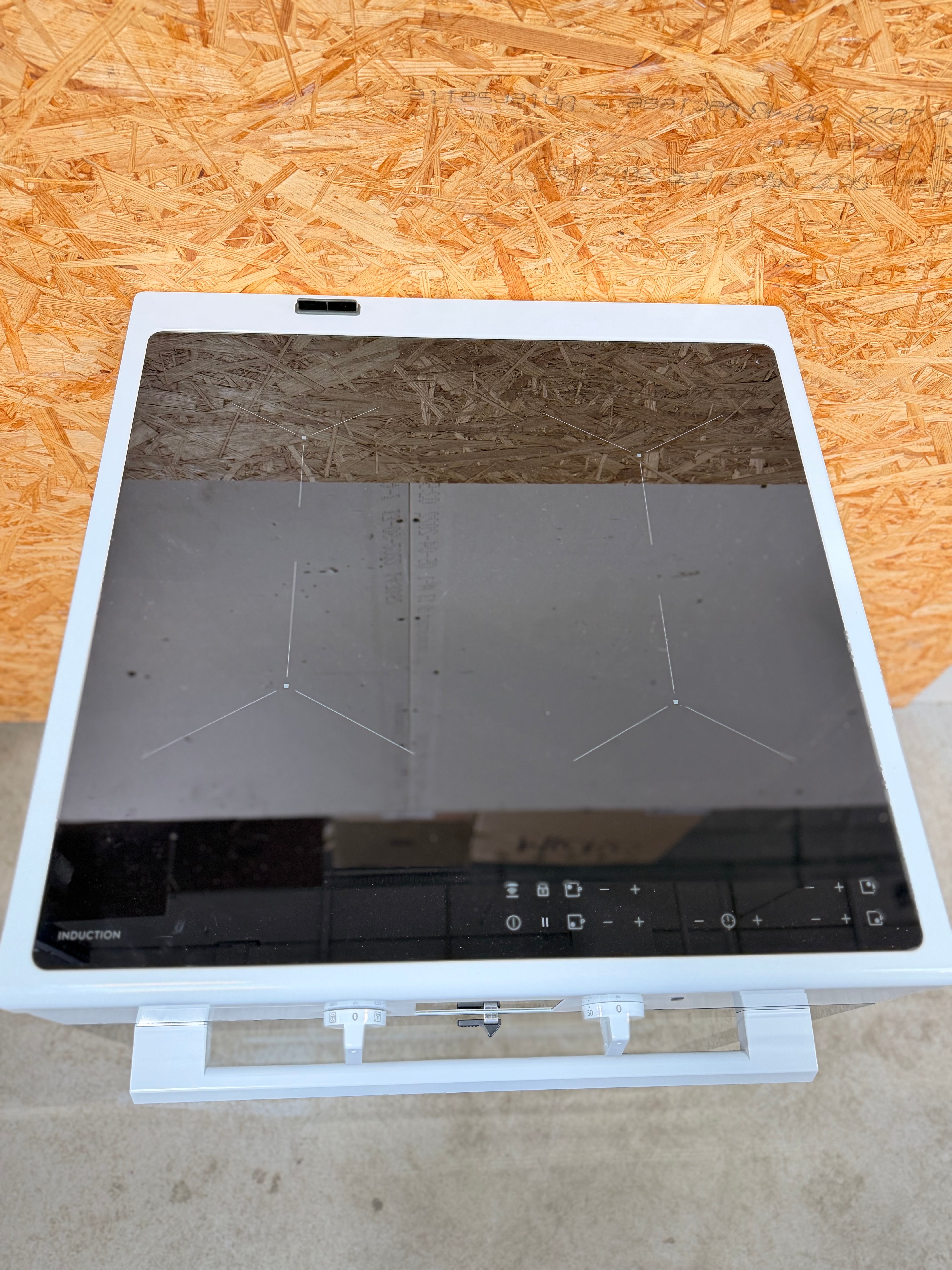 Electrolux induktionskomfur LKI64407NW - D19470