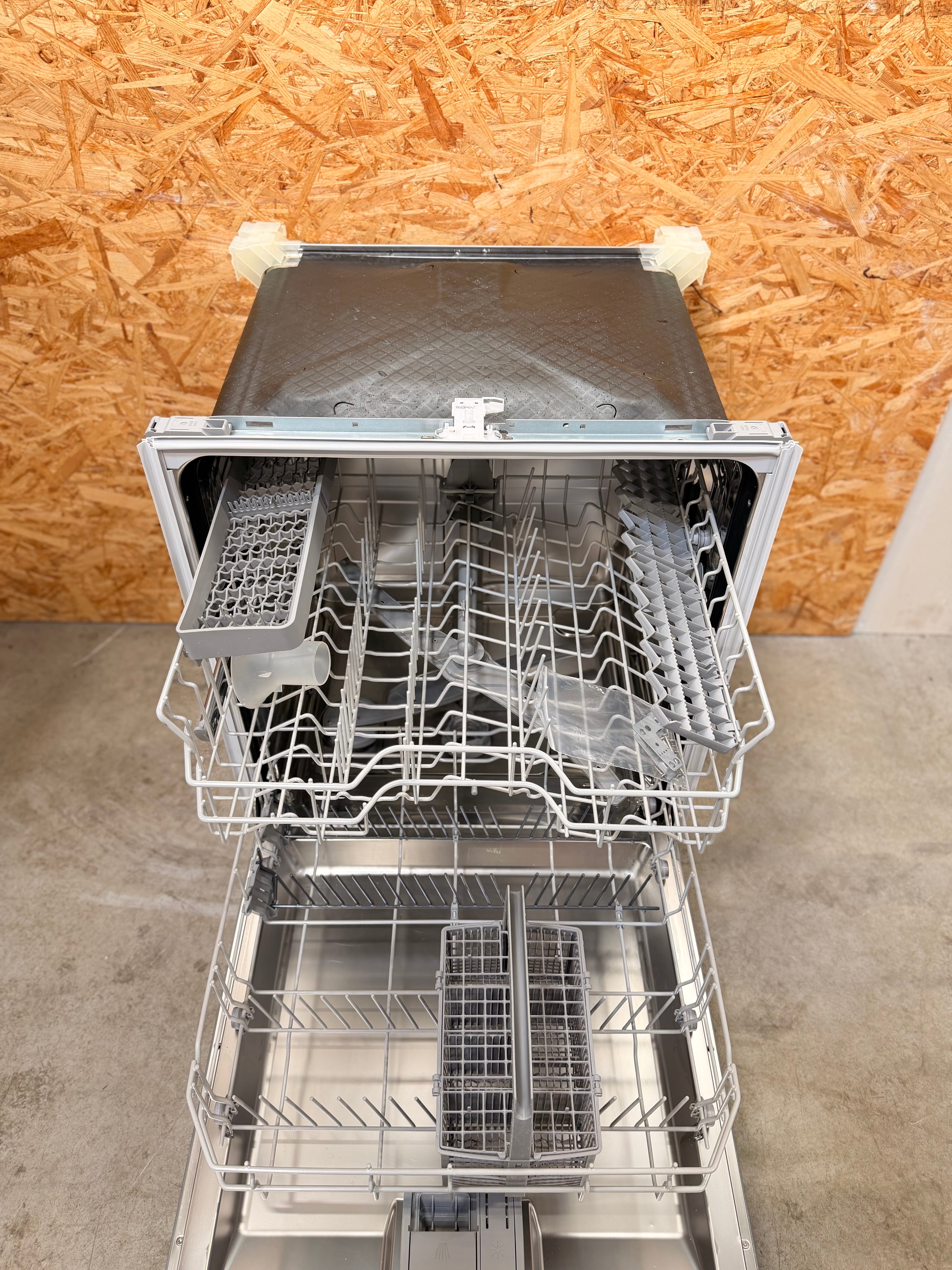 Siemens integrerbar opvaskemaskine SN64E002SK - D19873