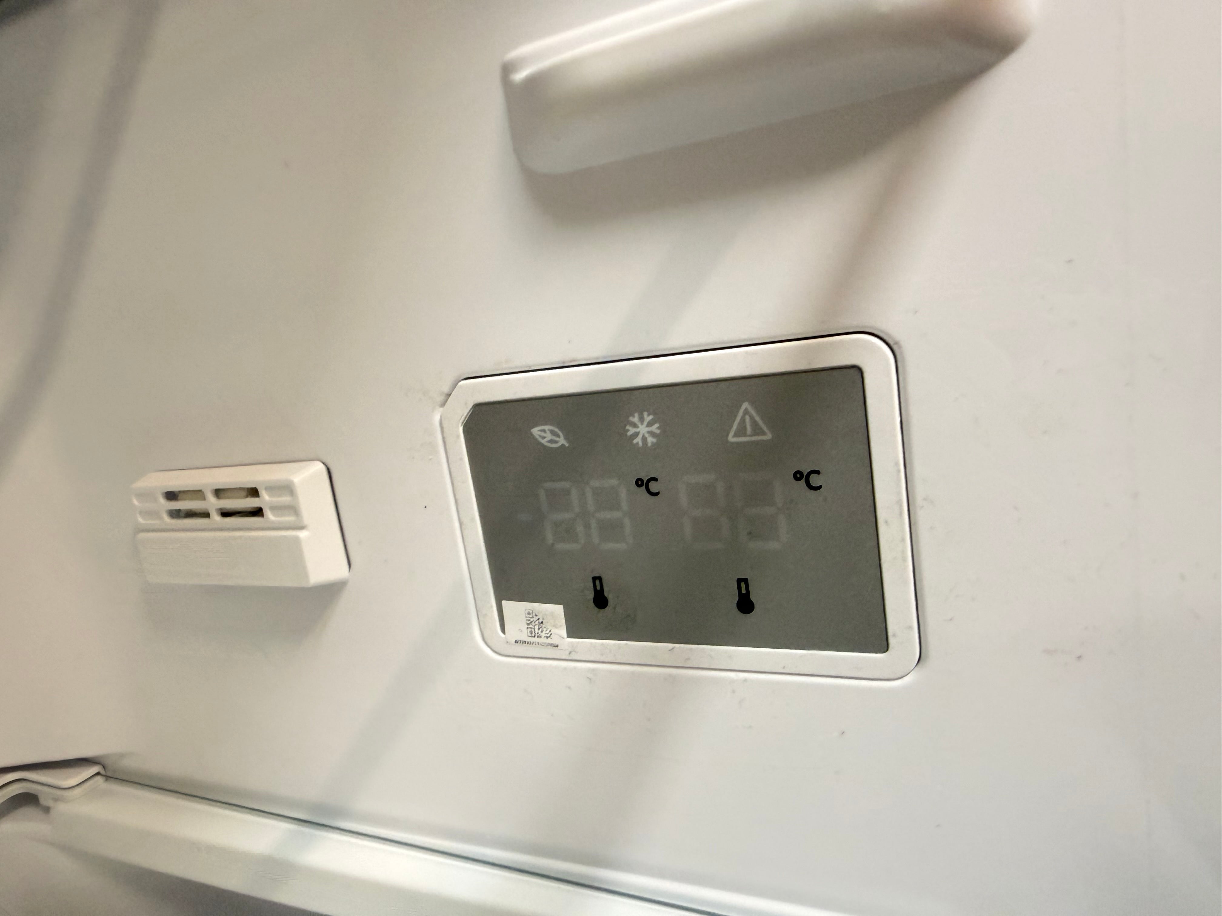 Electrolux køle-/fryseskab LNC7ME32W1 - D19753