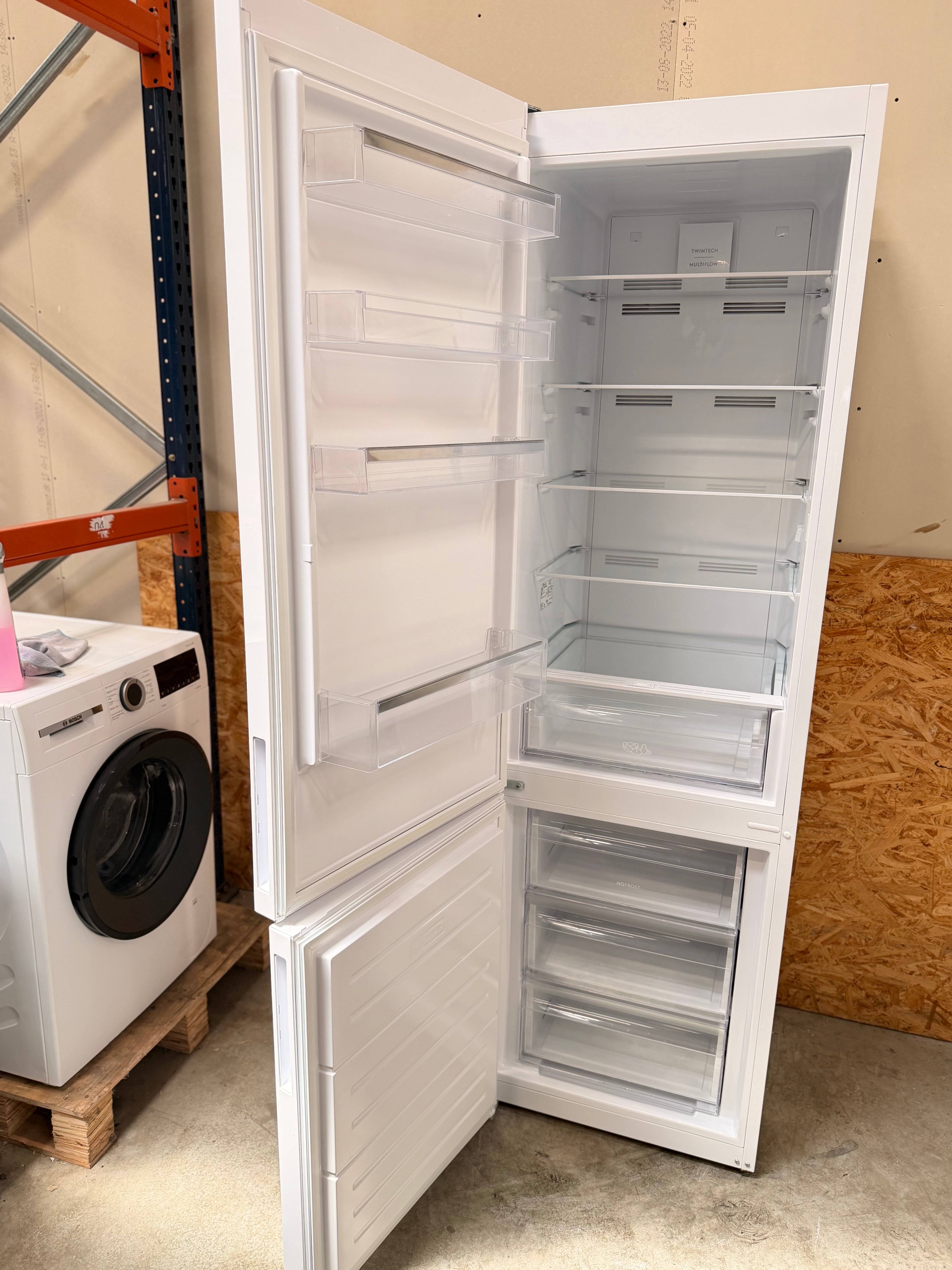 Electrolux køle/fryseskab LNT5MF36W0 - D19766