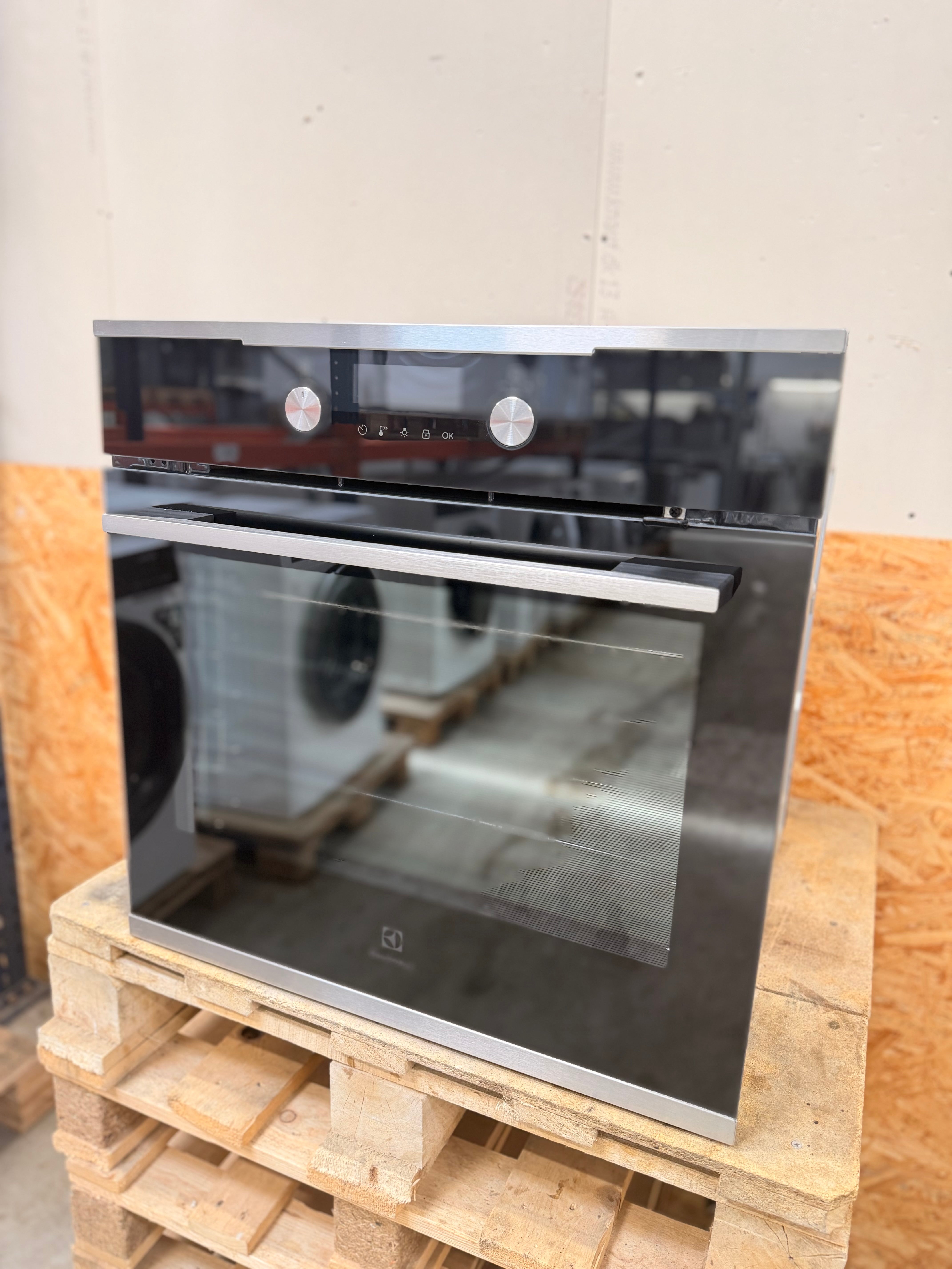 Electrolux indbygningsovn CKP806X - D19891
