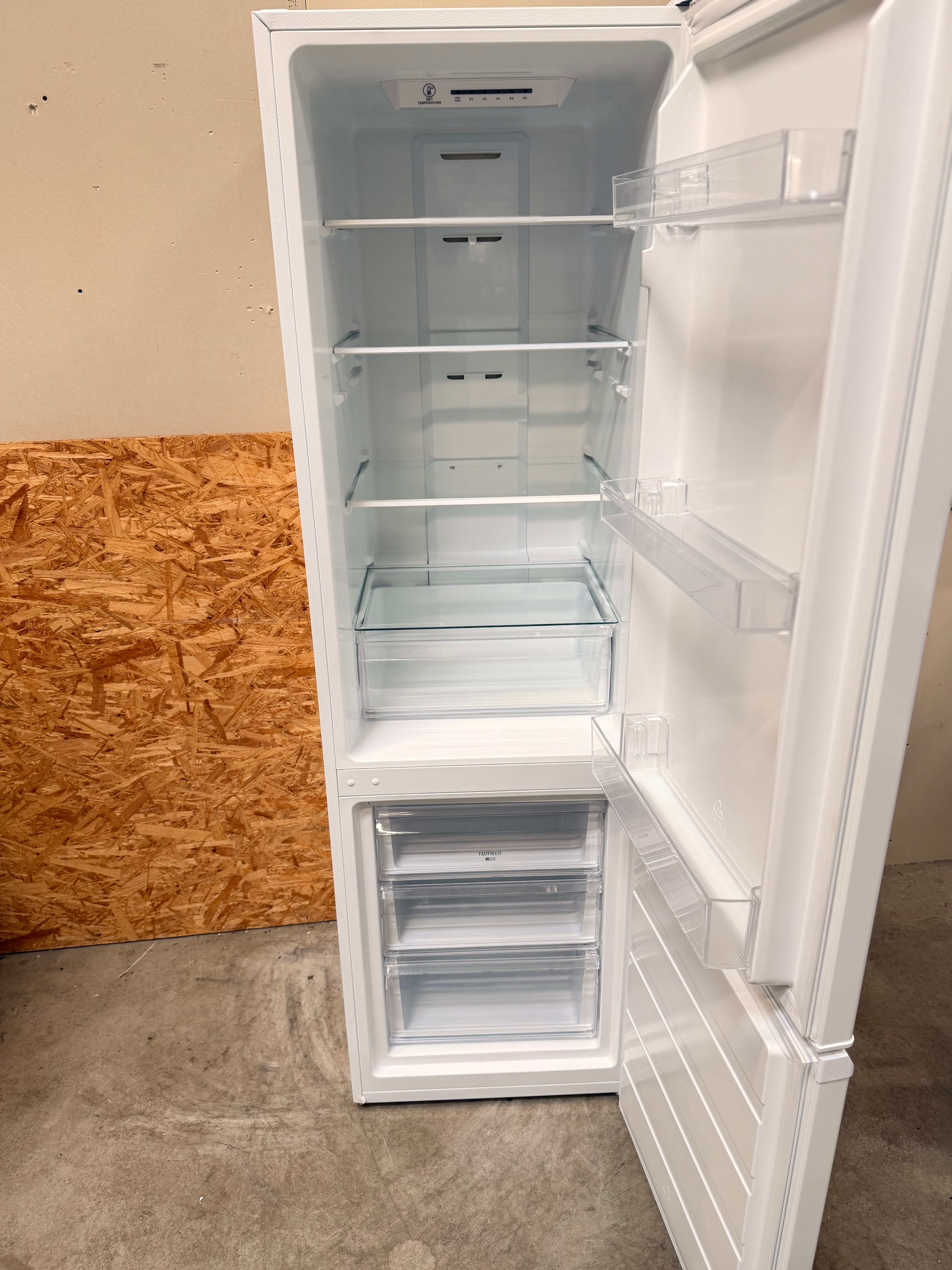 Electrolux køle/fryseskab ENF2751AOW - D19810