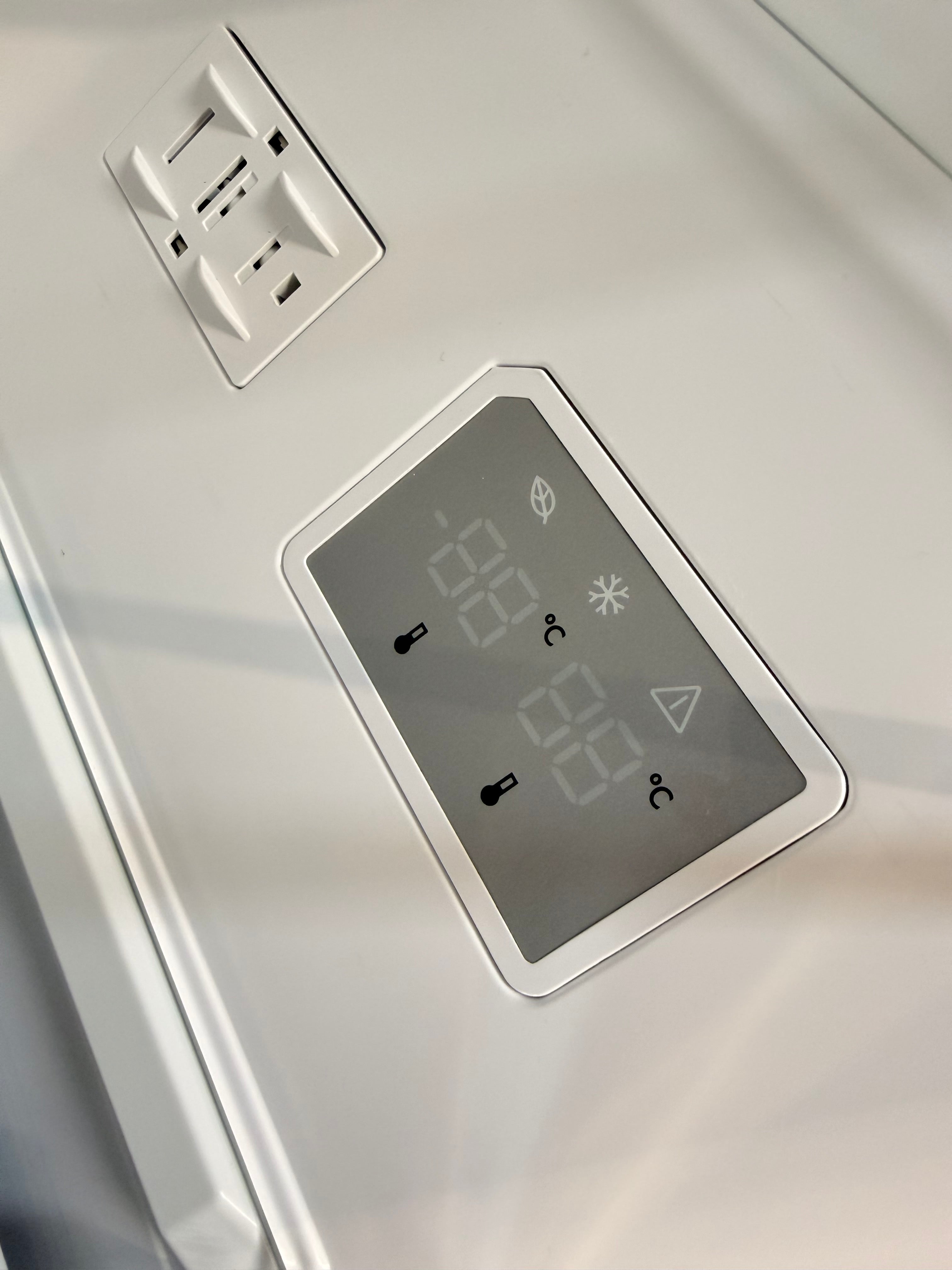 Electrolux køle/fryseskab LNC7ME34W1 - D19816