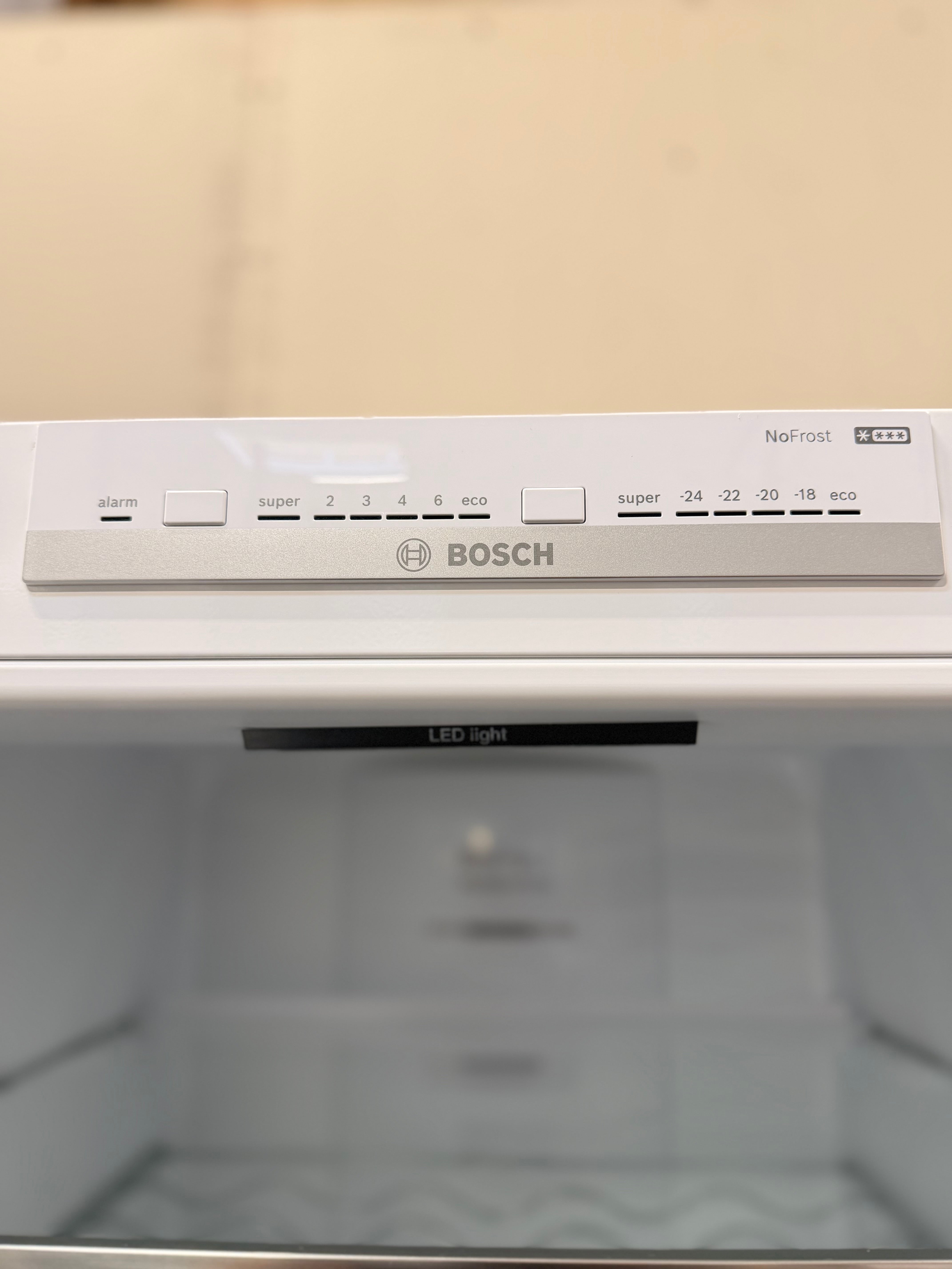 Bosch køle-/fryseskab KGN36VWED10 - D19618