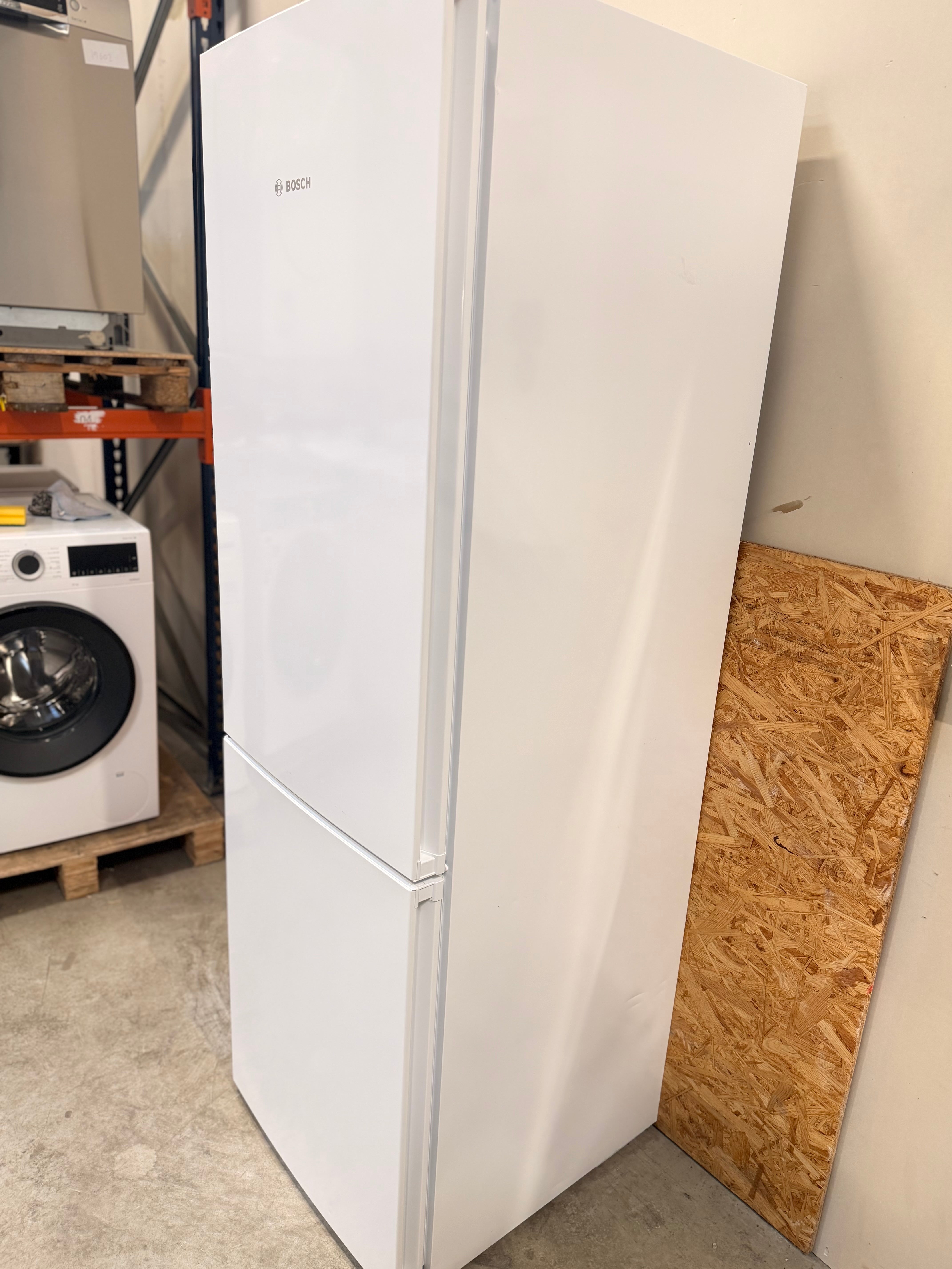Bosch køle-/fryseskab KGN36VWED10 - D19618