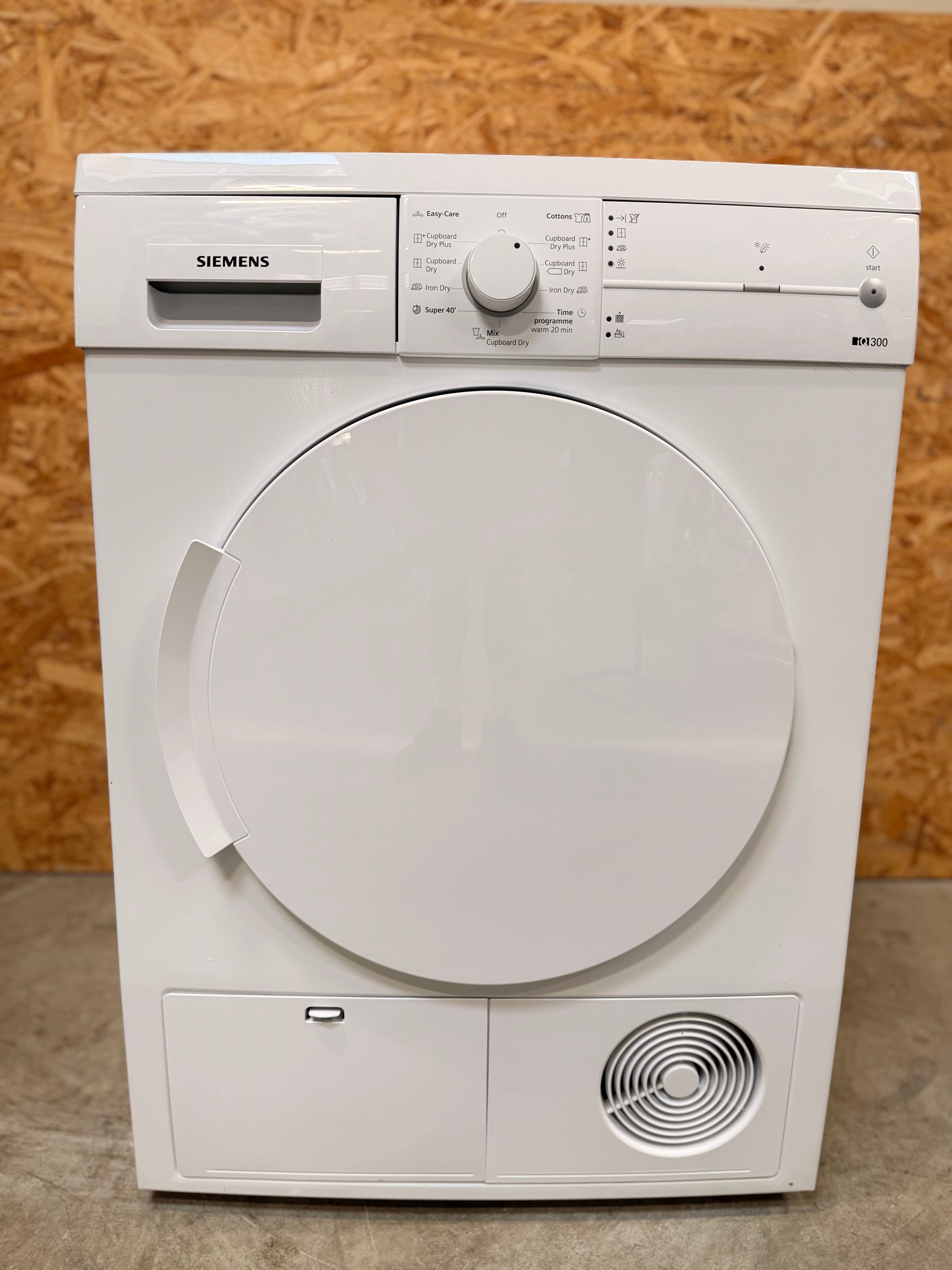 Siemens kondenstørretumbler WT44E1L7DN - D19898
